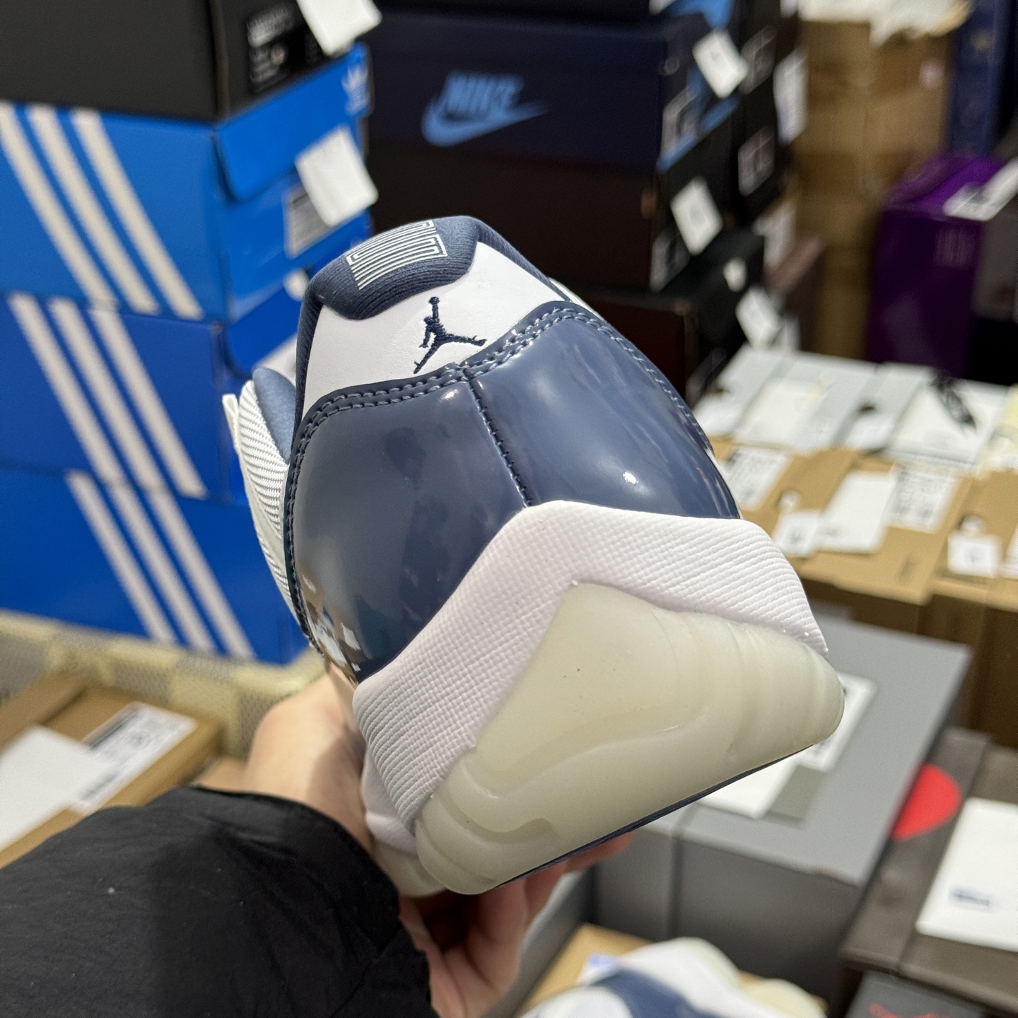 Air Jordan 11 Retro Low FV5104-104