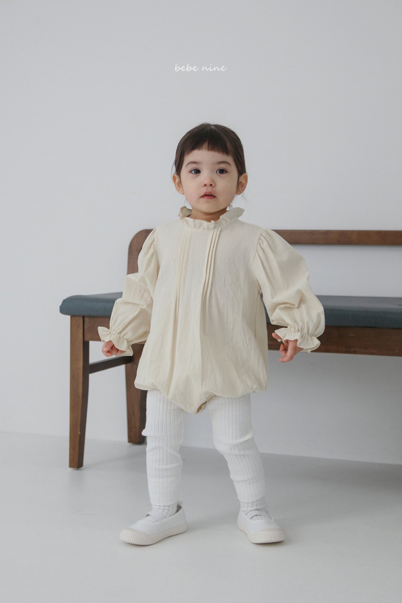 🌸預訂 韓國直送🌸🇰🇷Bebenine兩色摺紋花邊領長袖包屁衣