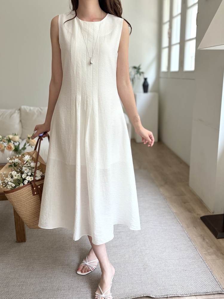 Linen Pintuck Dress (Ivory)