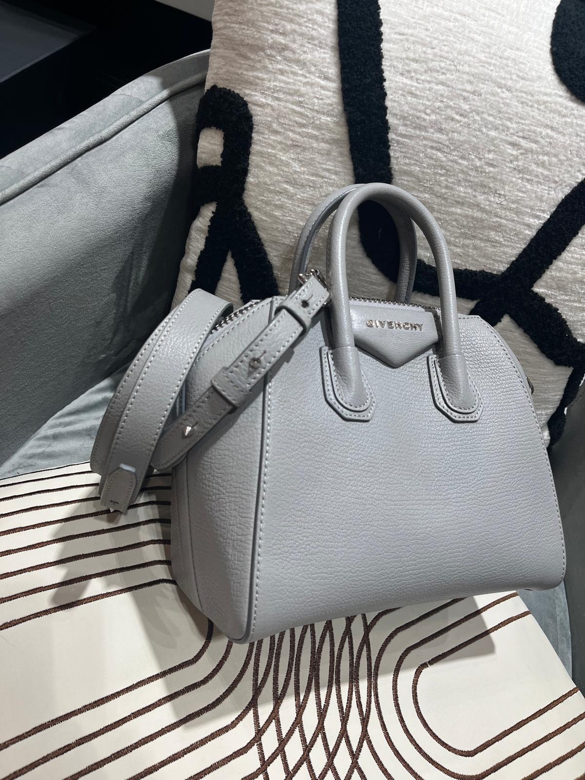 GIVENCHY Antigona Mini 2 way bag 100%Authentic ,98%new