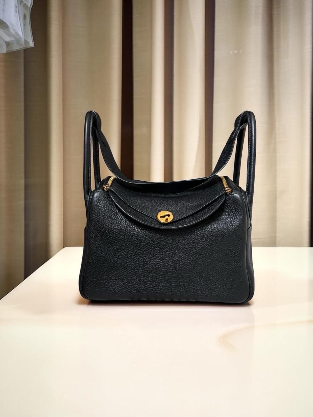Hermes Lindy 30,STAMP U 黑金100%Authentic, 95%New ✅dust bag ✅box