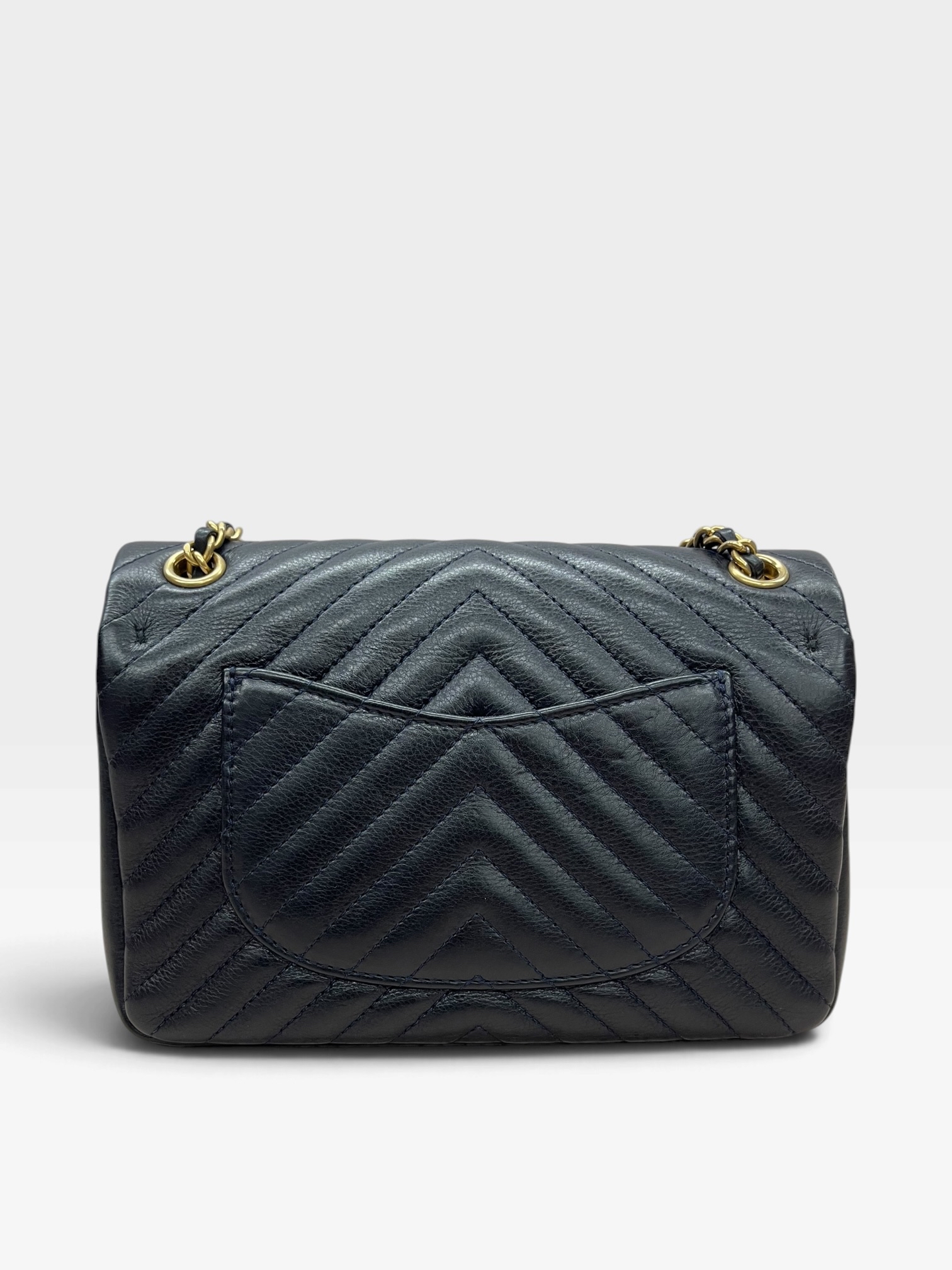 Pre-Owned Chanel Rock the Corner Chevron / Product Code: 101702