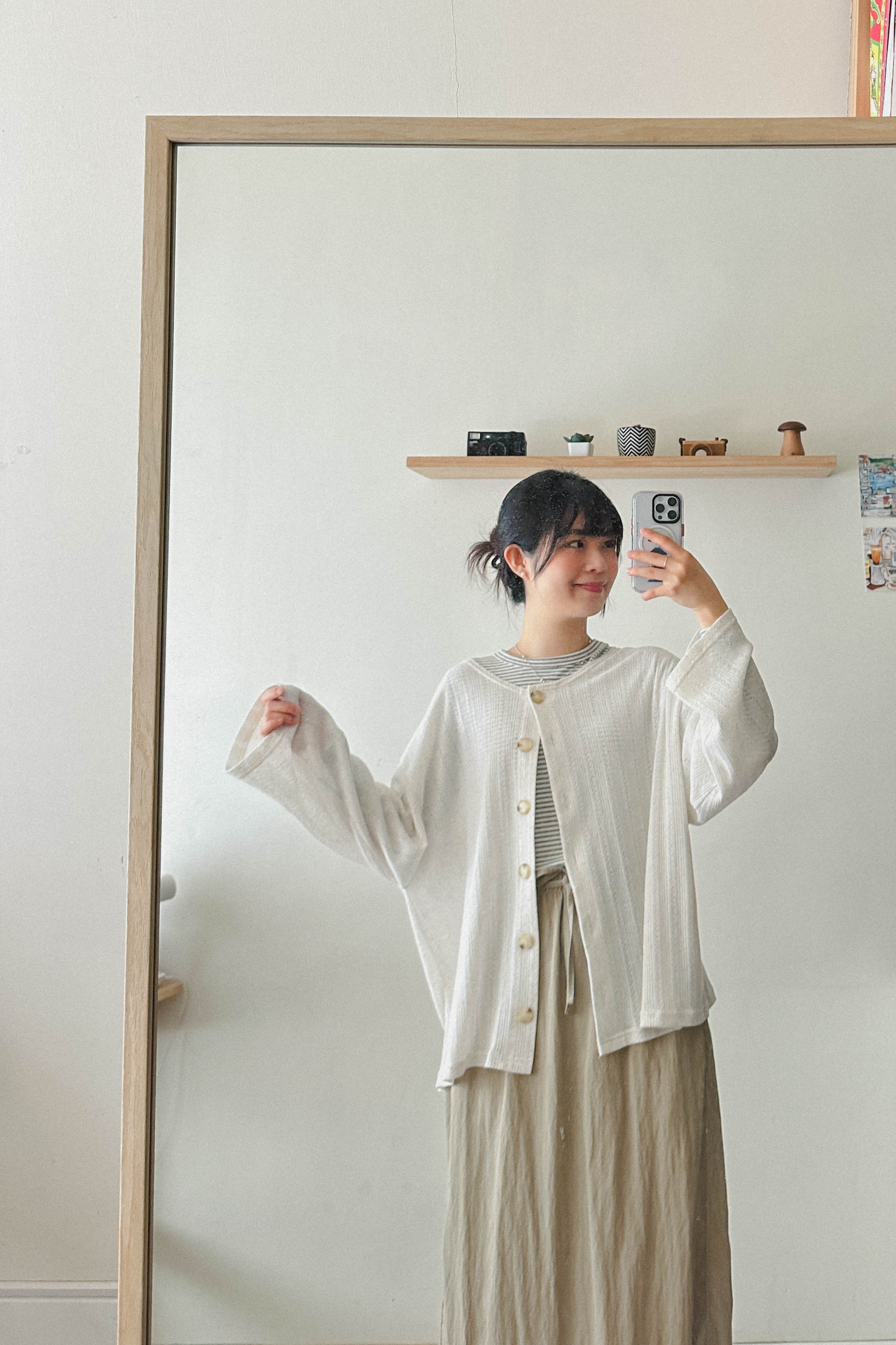 鏤空透膚寬鬆外套 (兩色入)