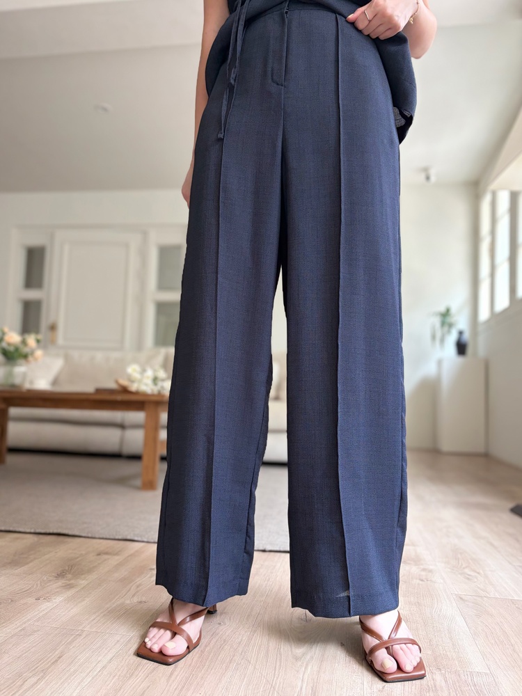 The Fine Linen Summer Set (Navy)