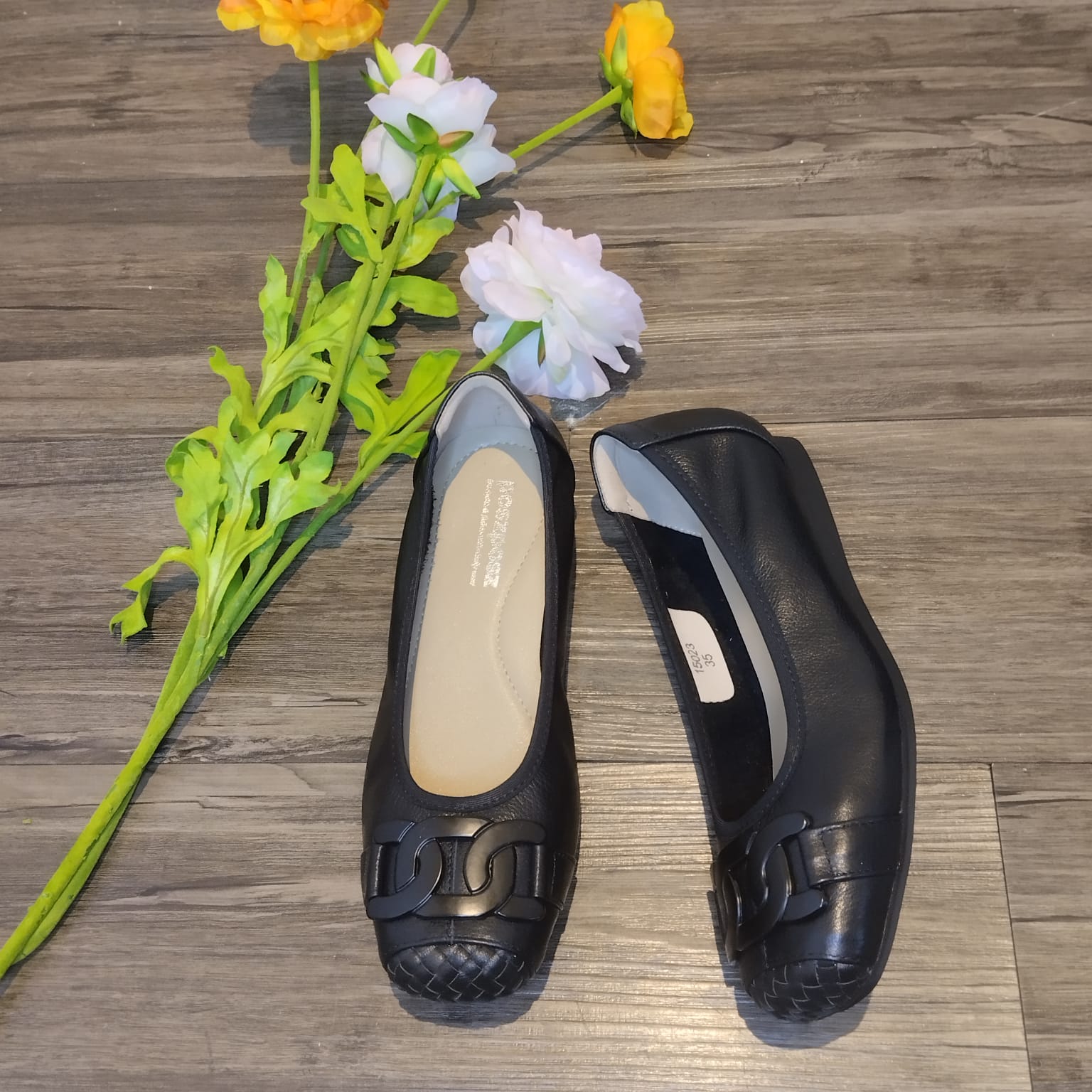POSZPOSZ 女士黑色皮革芭蕾平底鞋，39 碼