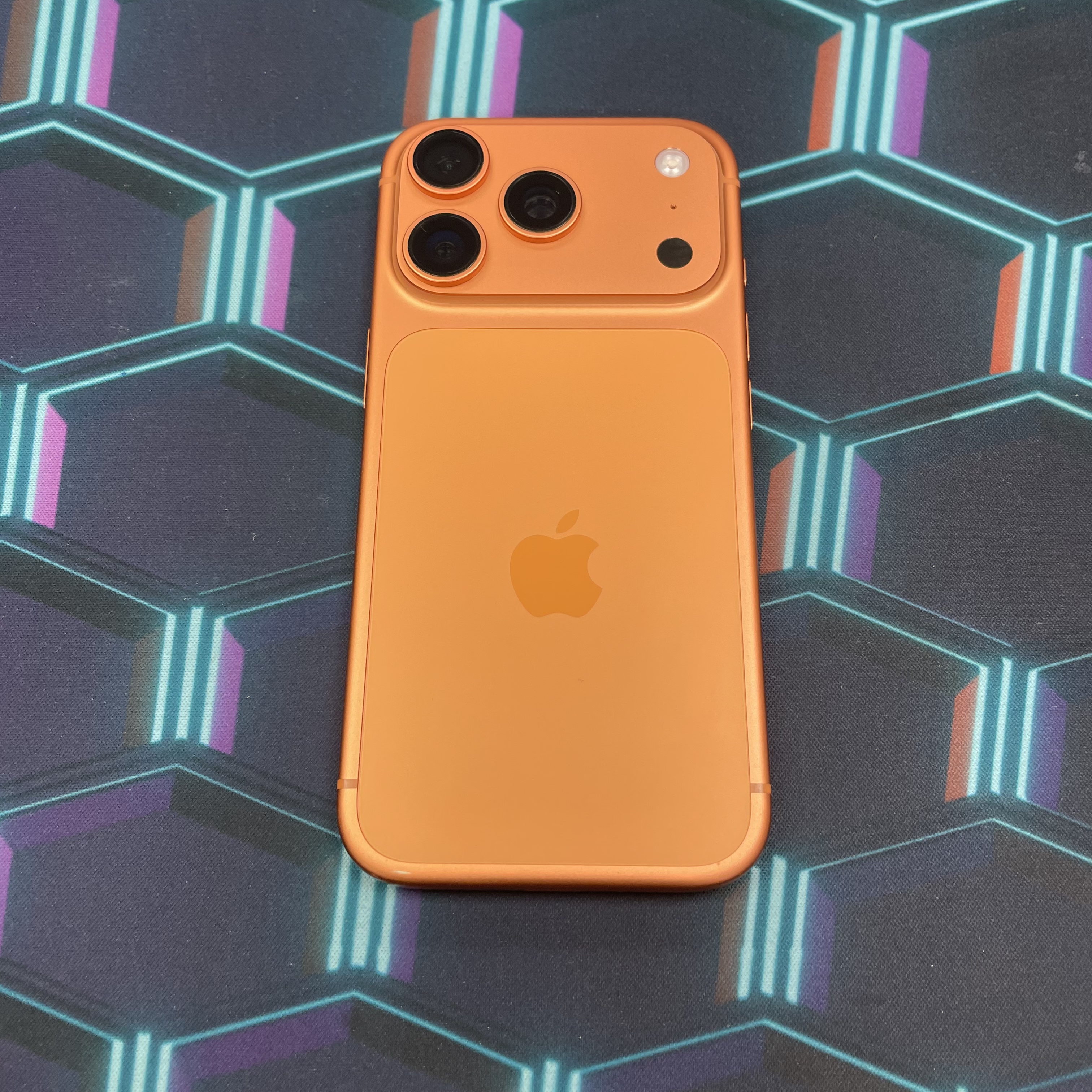 *6586 17 Pro 超靚機 256GB 電100 橙色 orange