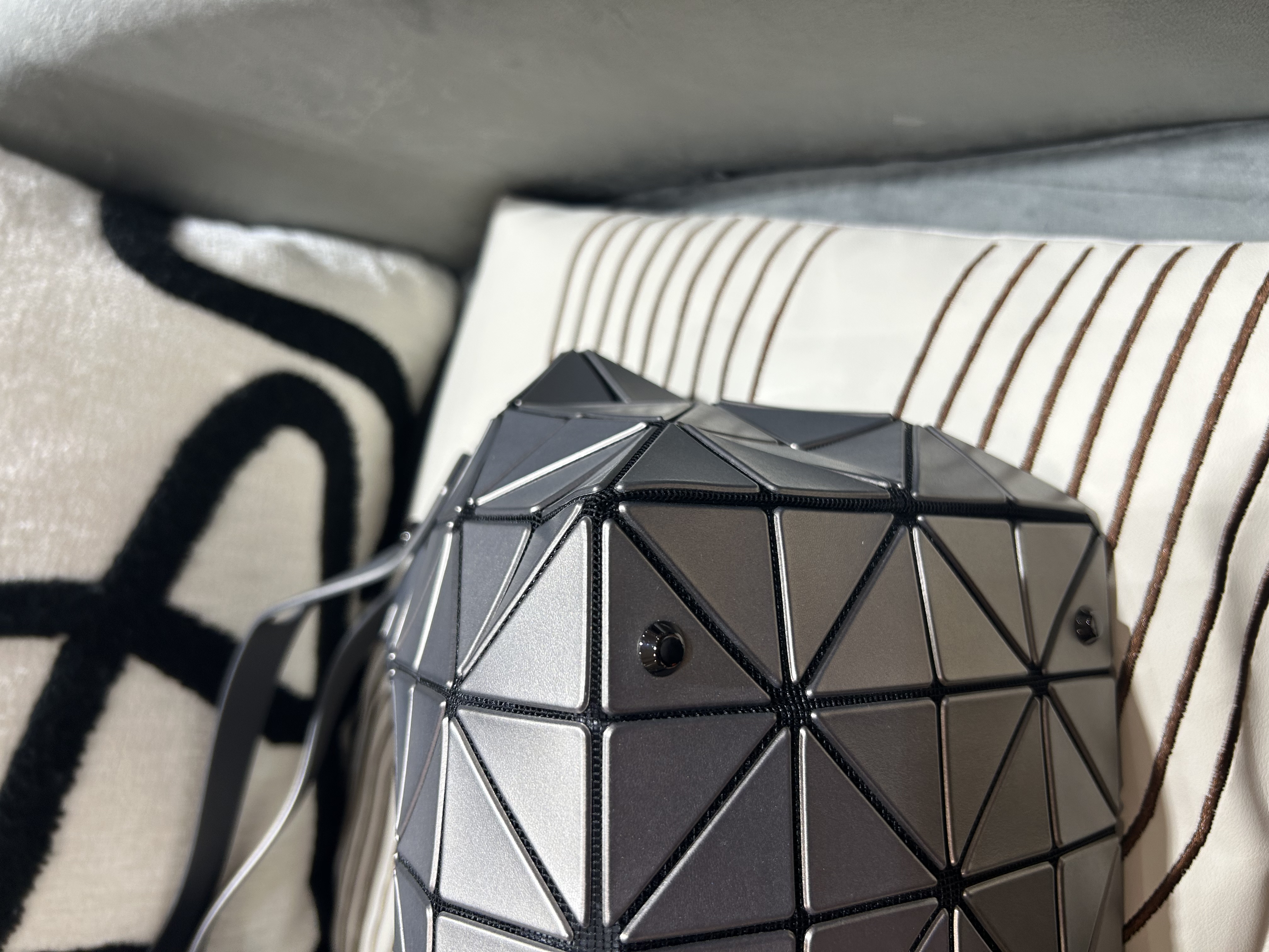 Issey Miyake Bao Bao Boston Bag 100%Authentic, 98%New ☑️Dust bag
