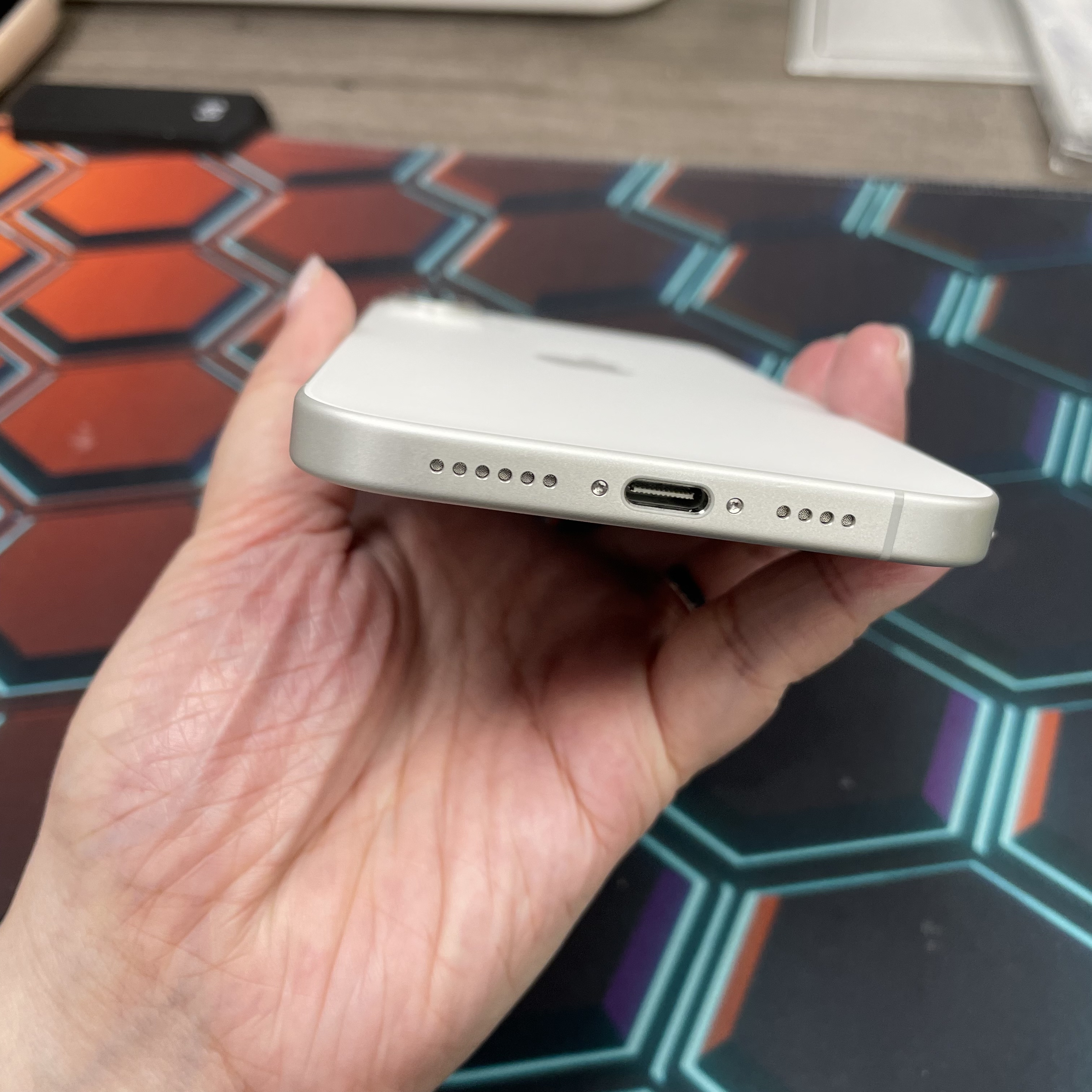 *6707 16 Plus 完美機 128GB 電99 白色 white
