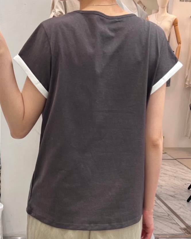 假兩件拼色 Tee 