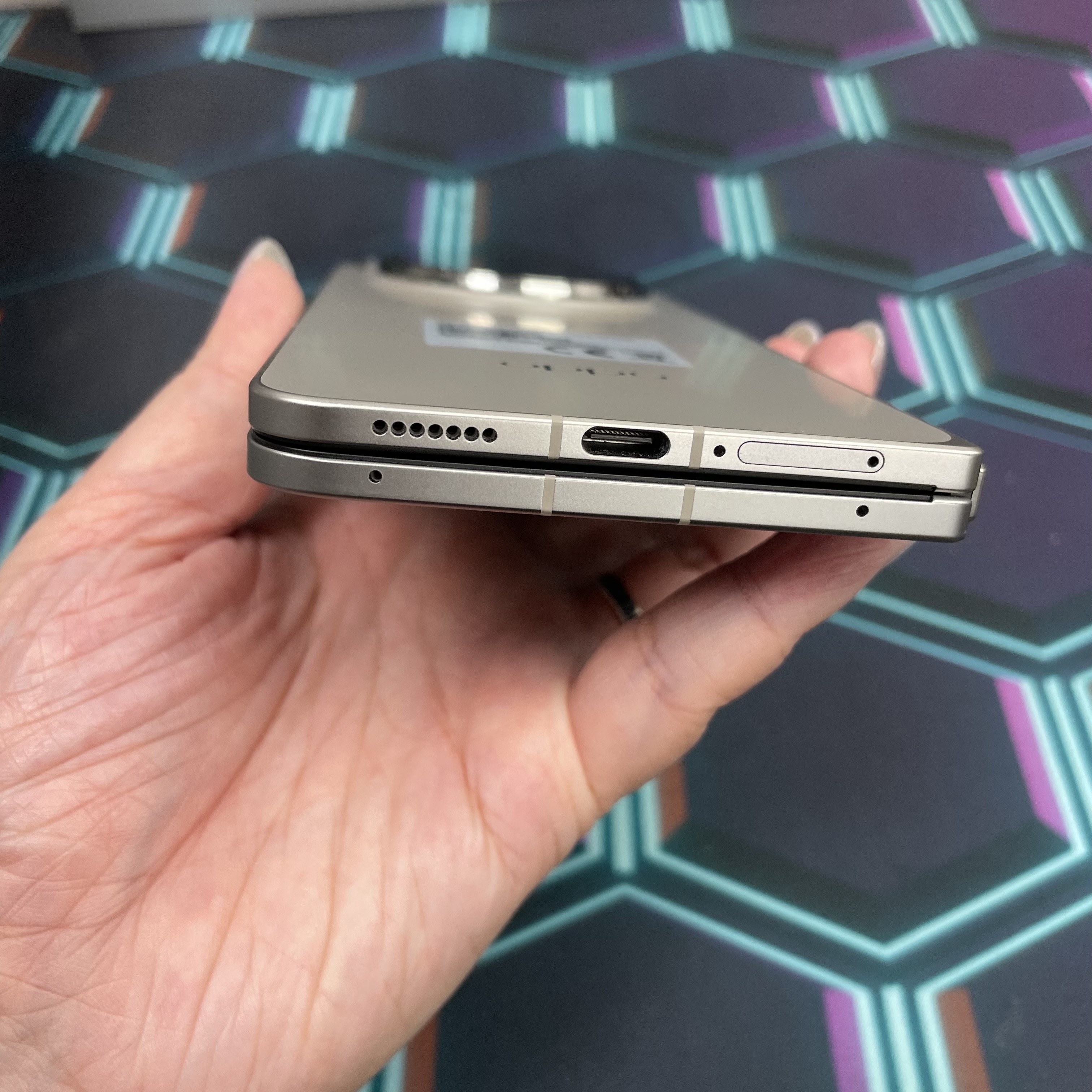 *6930 Oppo Find N6 完美機 16+512GB 灰色 gray