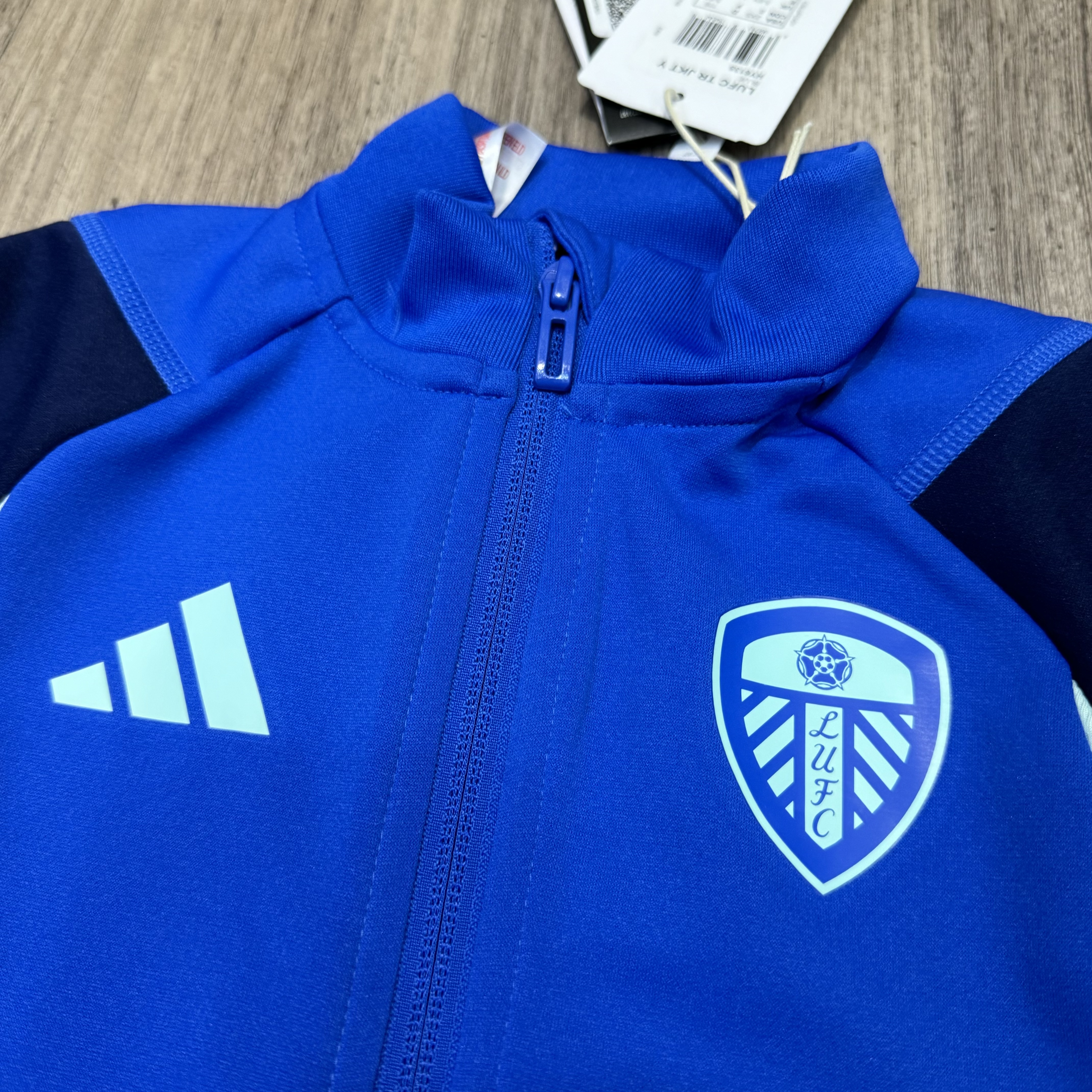 (Kids size)Leeds United training jacket (Bnwt)
