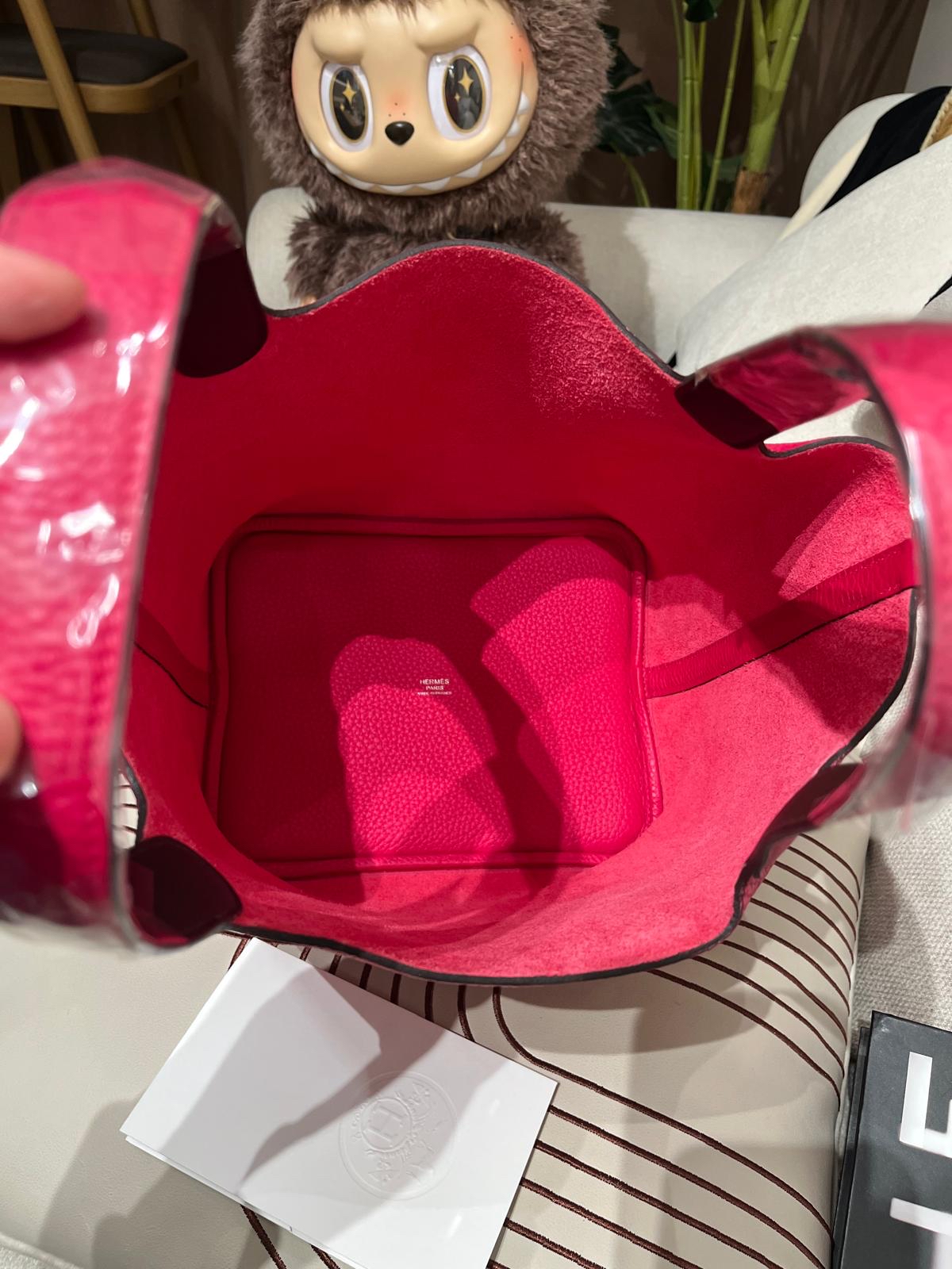 全新未使用品 Hermes Picotin 22 Stamp Z Framboise 100%Authentic, unused 未使用品✅專門店收據✅Key Lock✅Dust bag✅Box