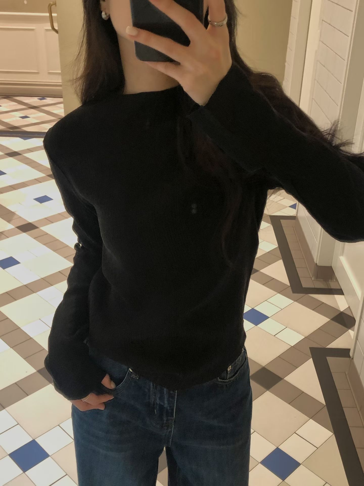 Simple Long Sleeve Tee