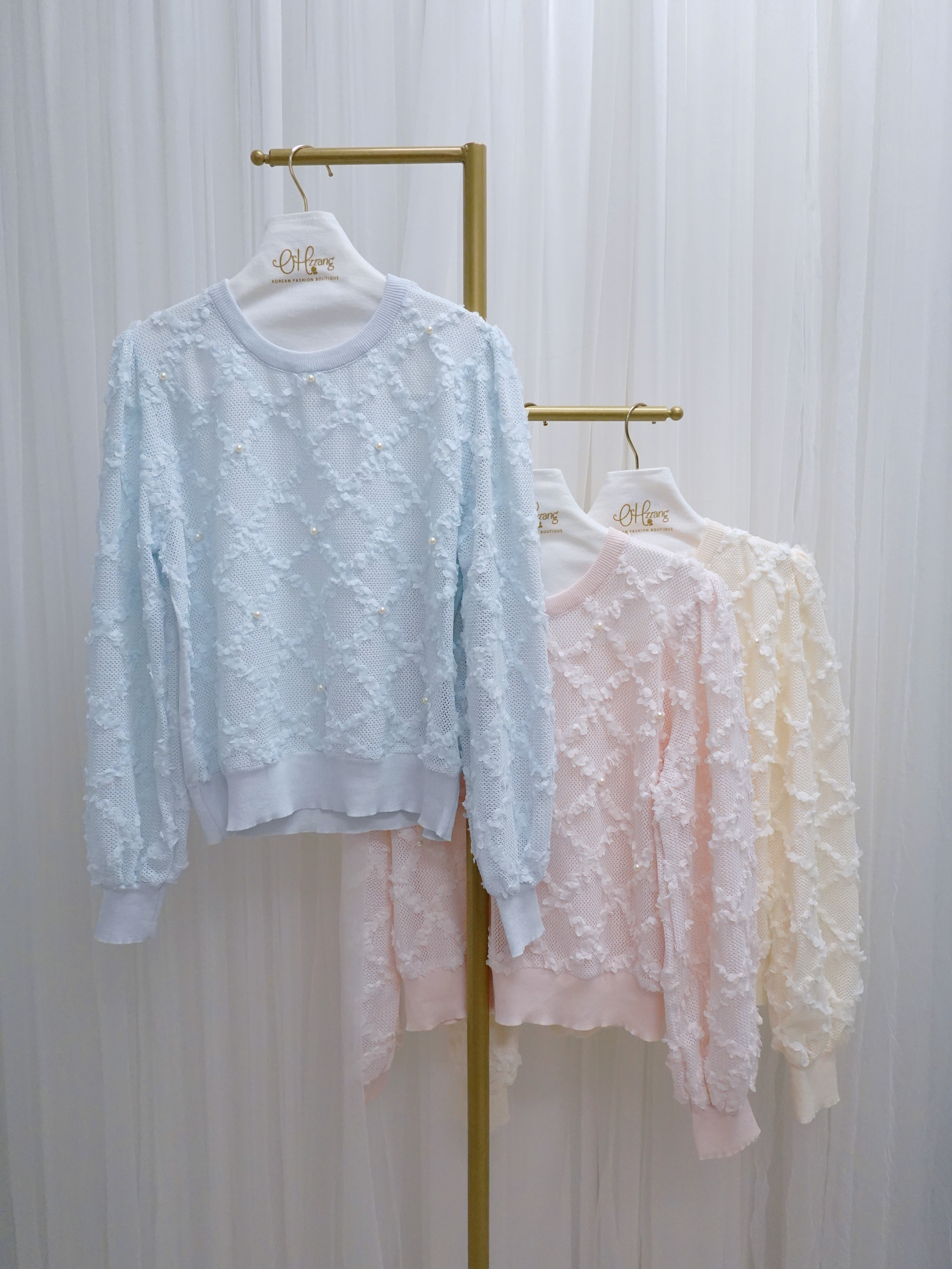 TOP23_09 菱格立體花花TOP (3色)