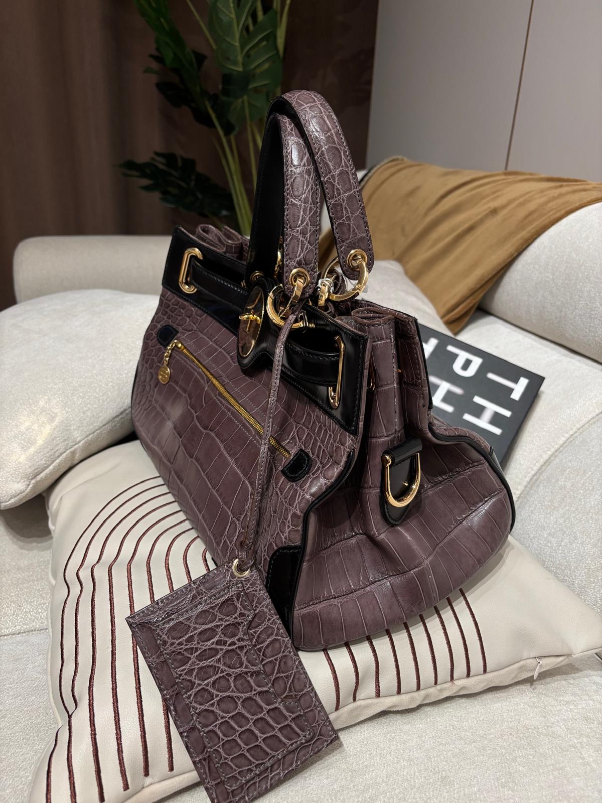 Balenciaga Crocodile Embossed Calfskin鱷魚壓紋小牛皮手袋 100%Authentic, 95%new 