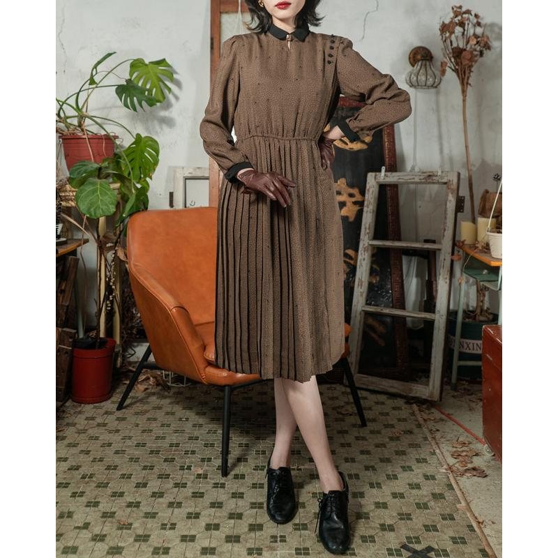Vintage Key Hole Two Tone Abstract V Shape Pleated Day Dress (MT1608-150)