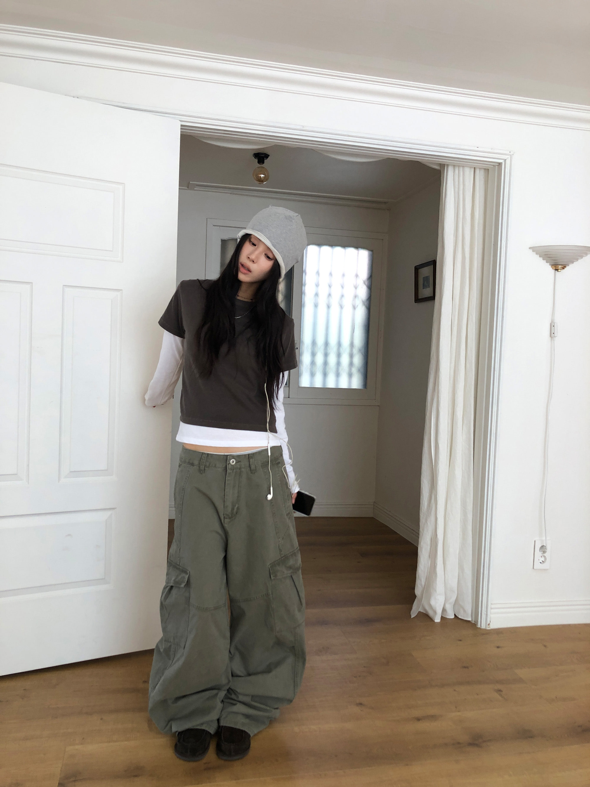 Cotton Wide-Leg Cargo Pants