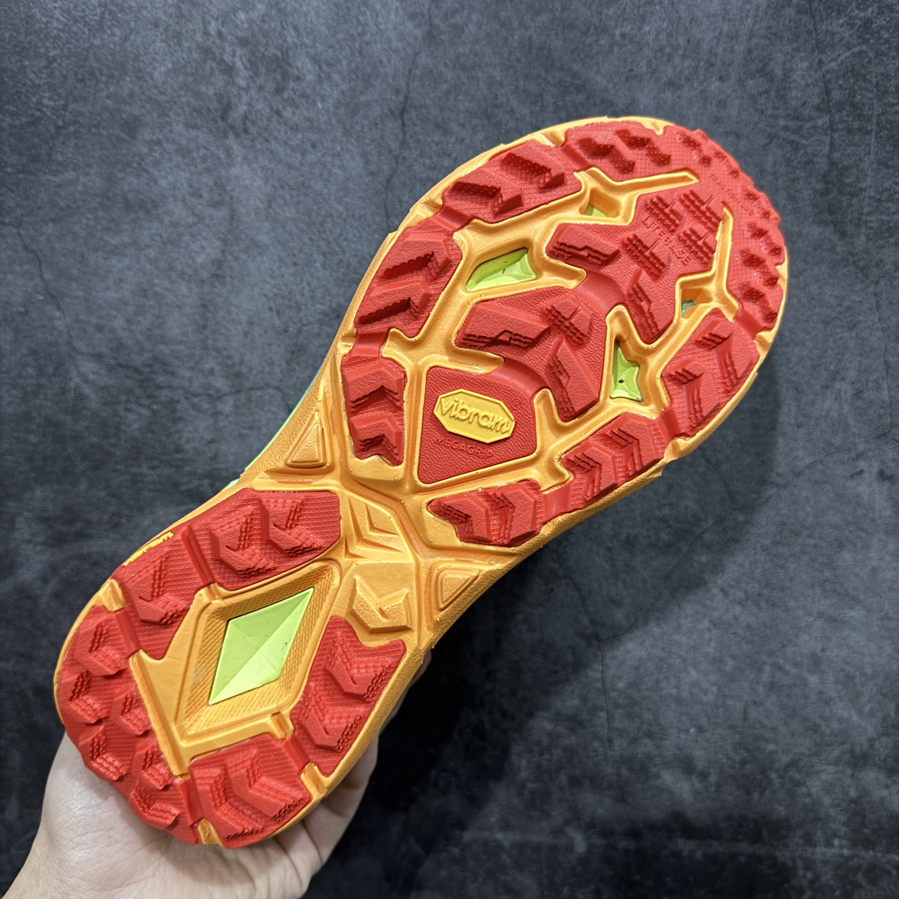 Hoka One One Mafate Speed 4