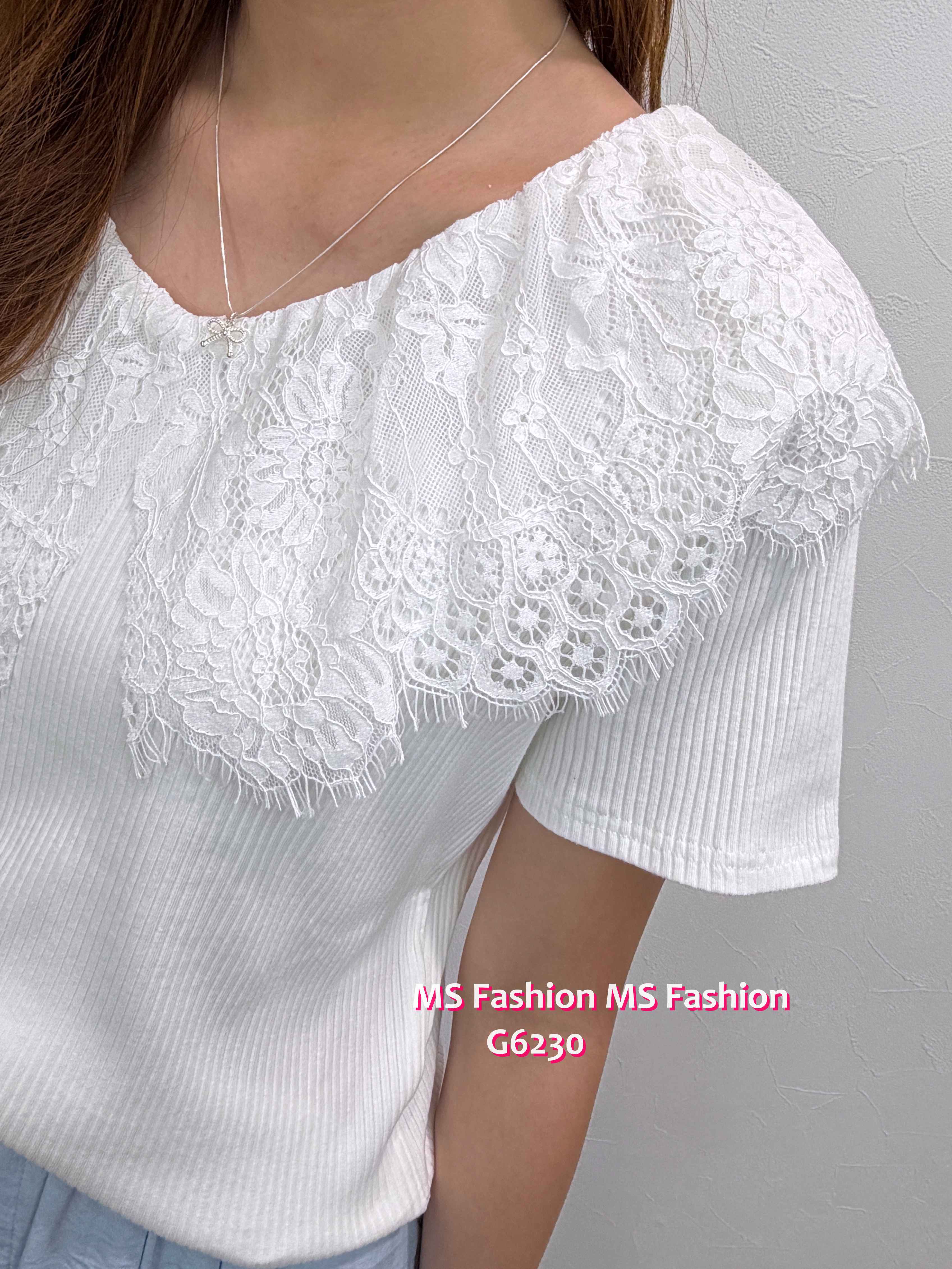 G6230 韓國🇰🇷V領拼lace top