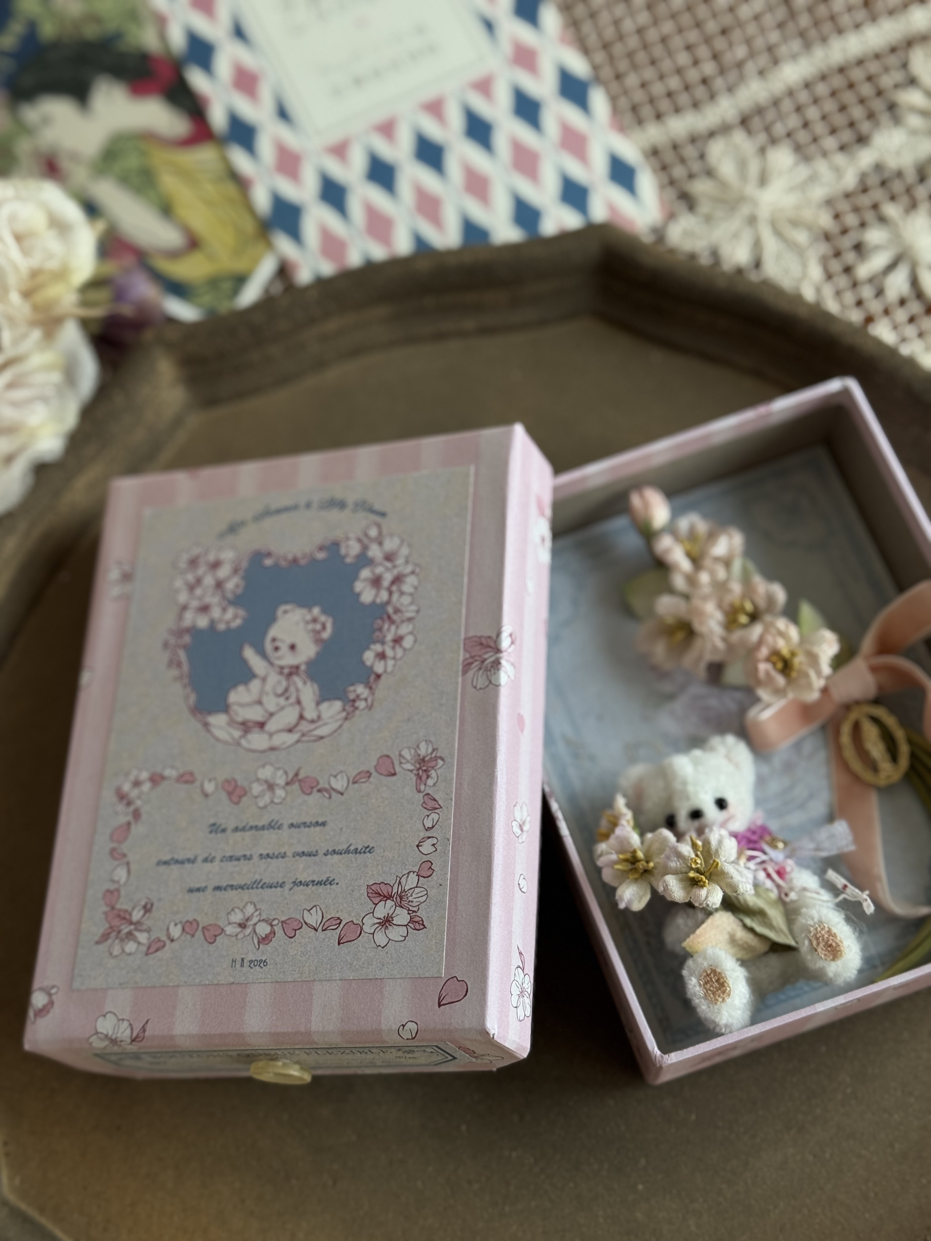 Lilly Bloom x Miss Summer - Collab box set 櫻花小熊胸針組合D