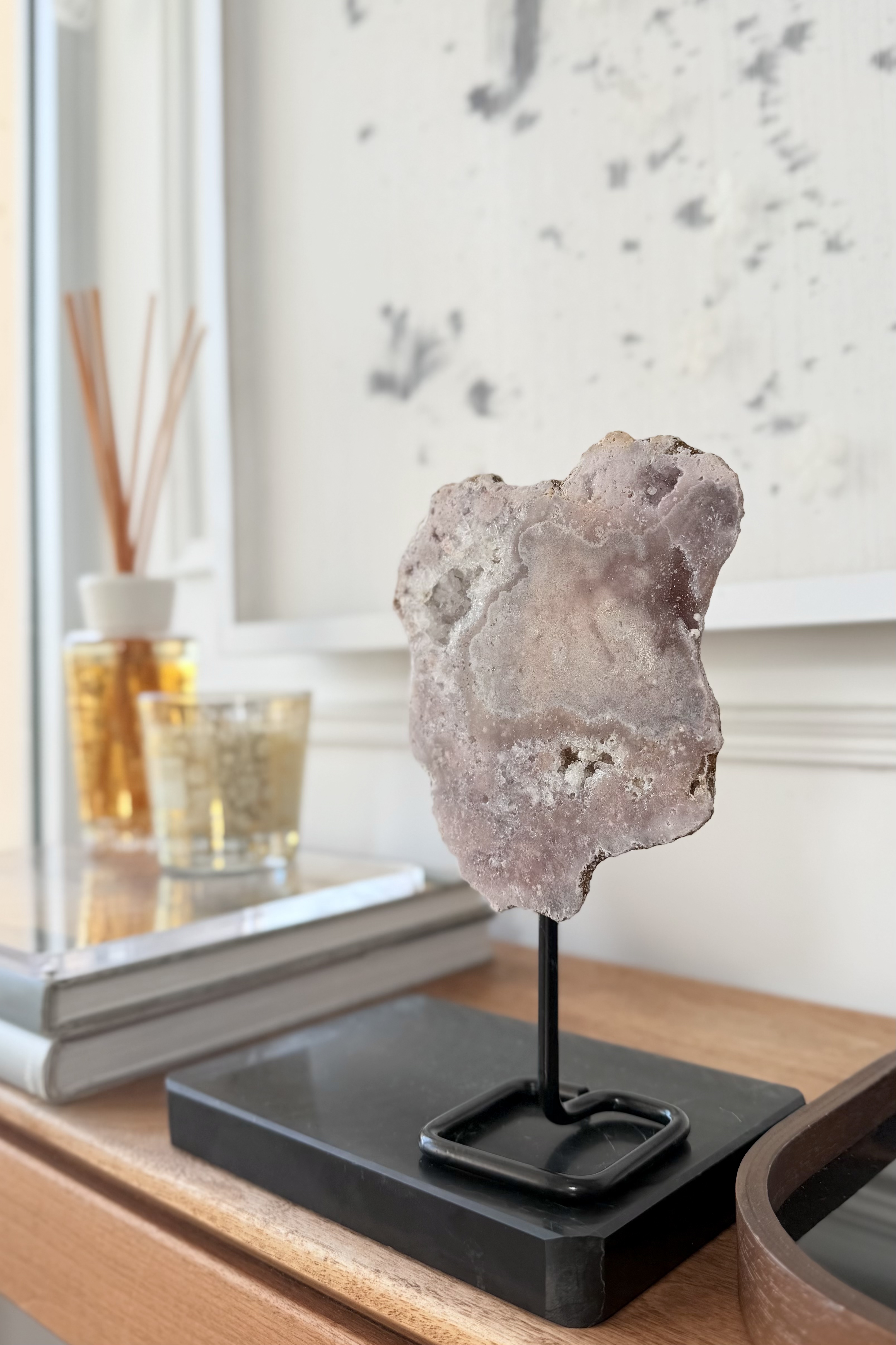 ༒19.8cm粉紅紫水晶 晶牙原石 連托架擺件༒PA.7008C2AGAA8-RA22*9em