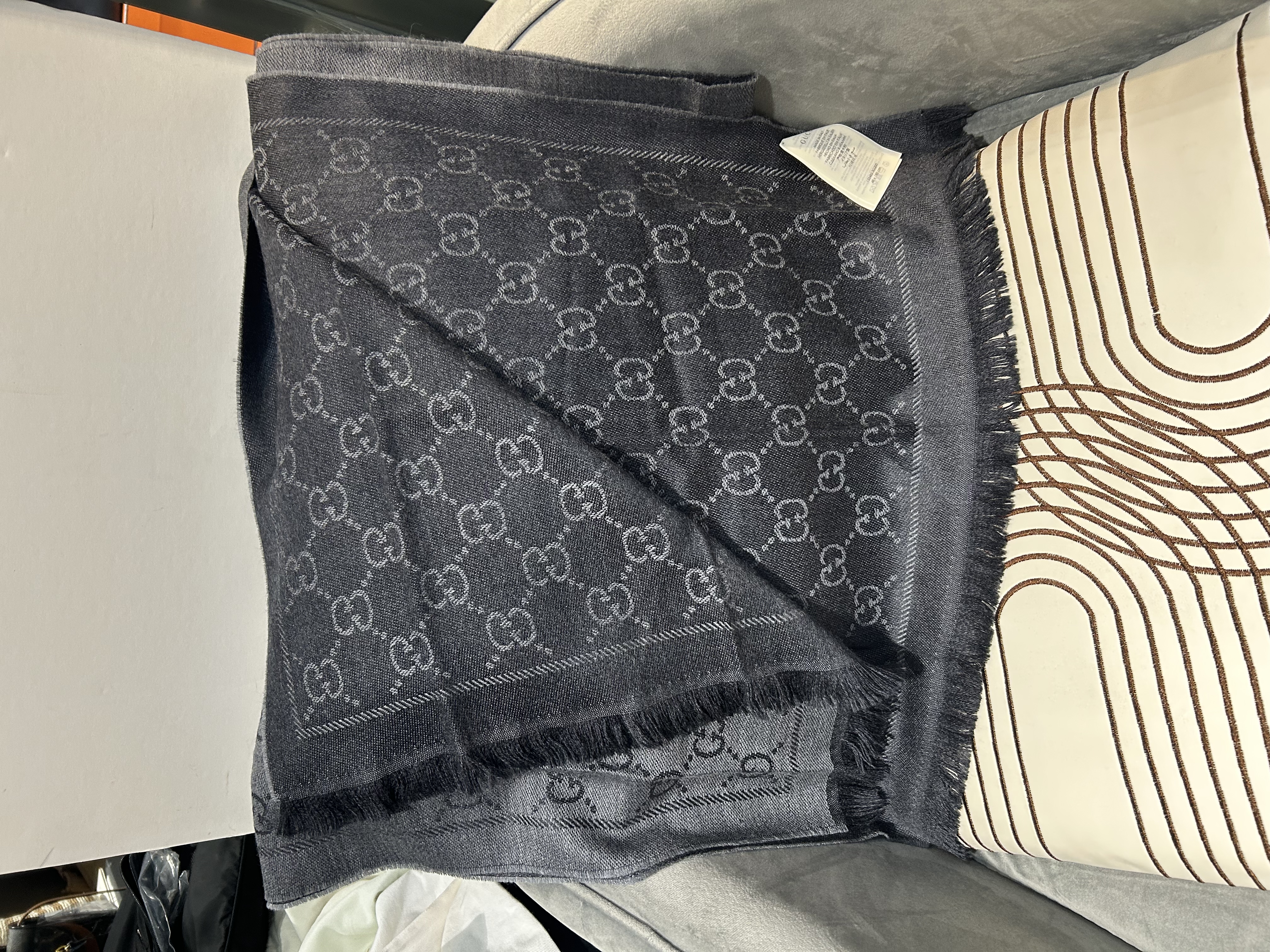 GUCCI Wool GG Monogram Scarf 133483 灰色羊毛頸巾 100%Authentic, 99%New