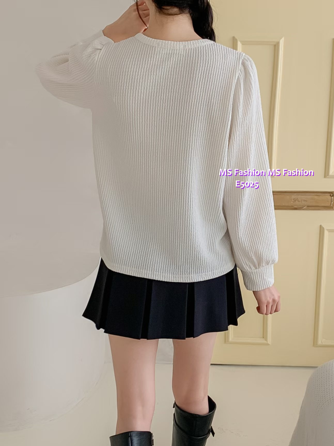 E5025 淨色暗紋top