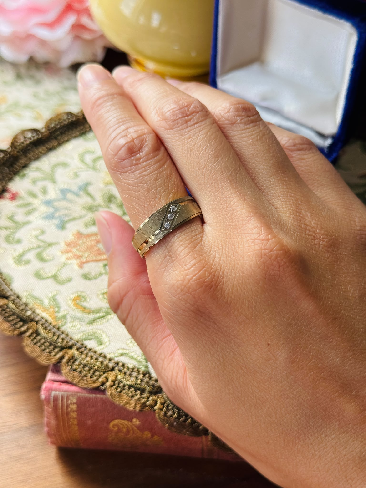 C.a. 1980s Art-Deco Inspired Golden Ring - HK size 20 (MT2622)