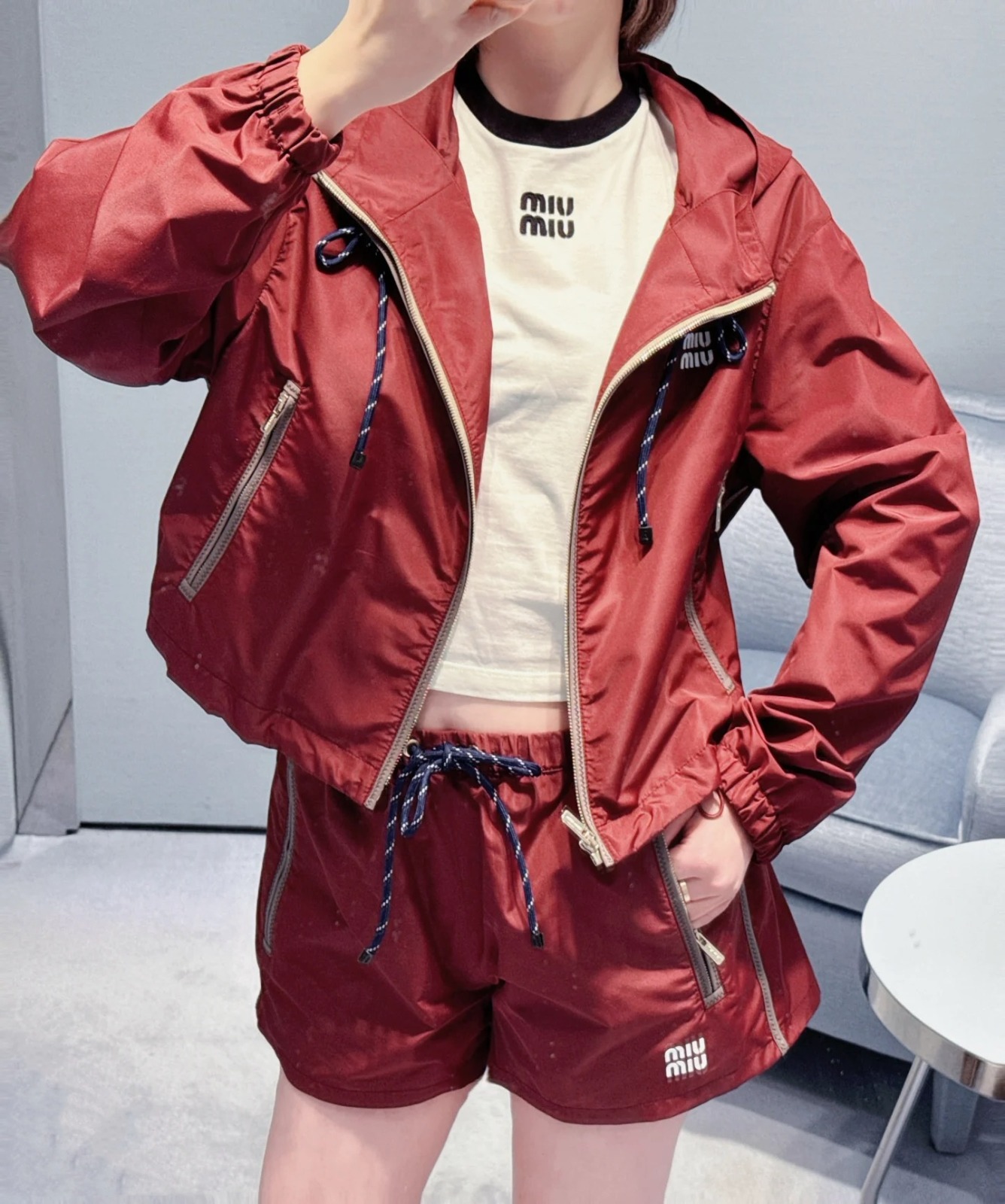 【頂級原單】Miu Miu 連帽拉鍊外套