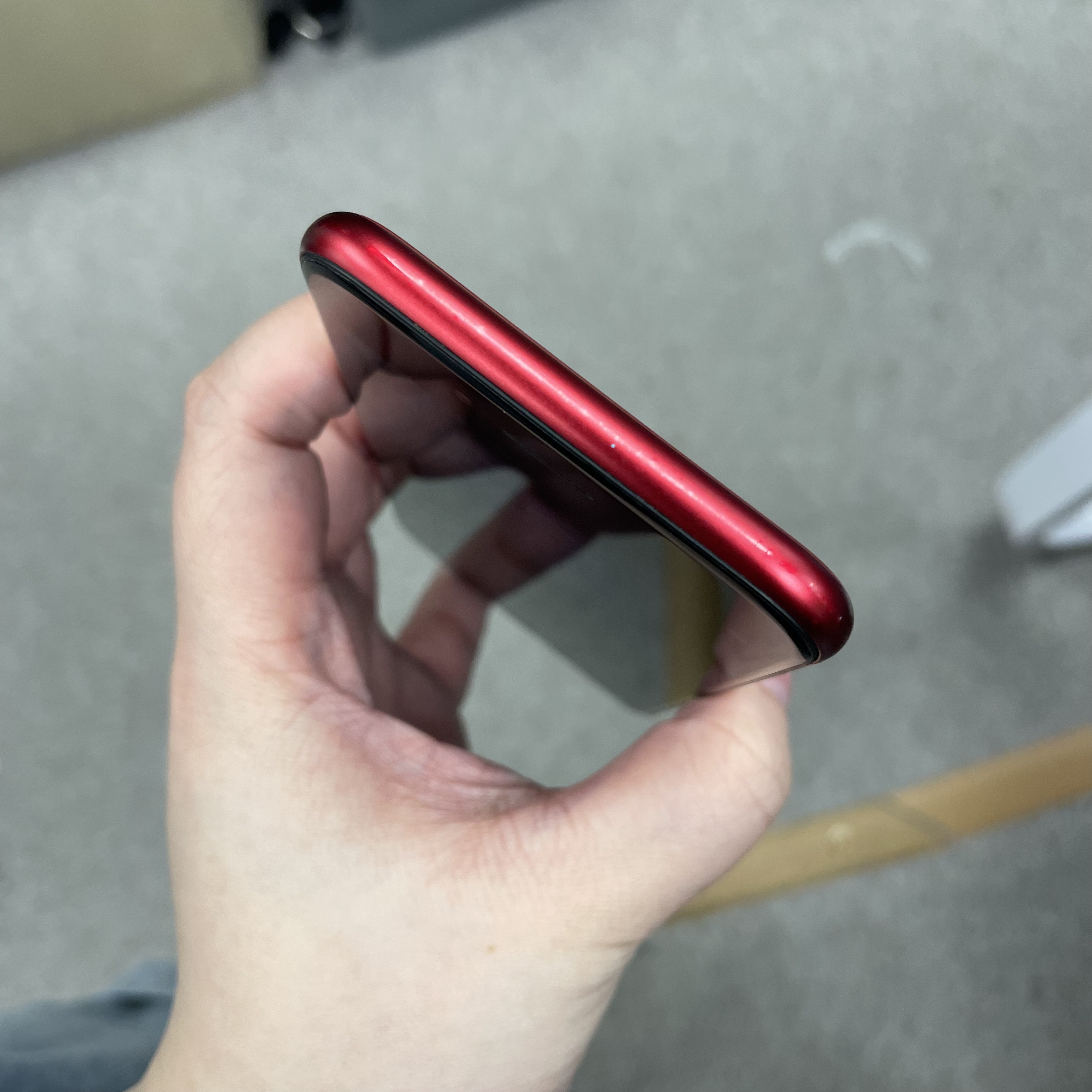 *5918 SE 3 勁靚機 64GB 電78 紅色 red