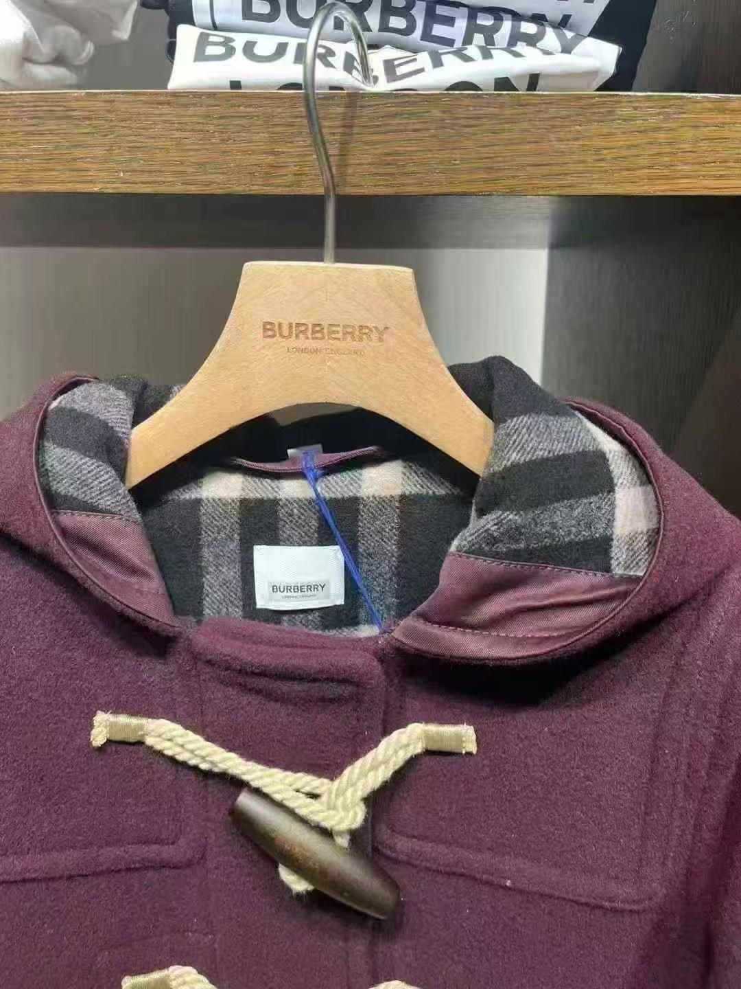 預購 Burberry 🌈🌈折扣款 女士牛角扣大衣 