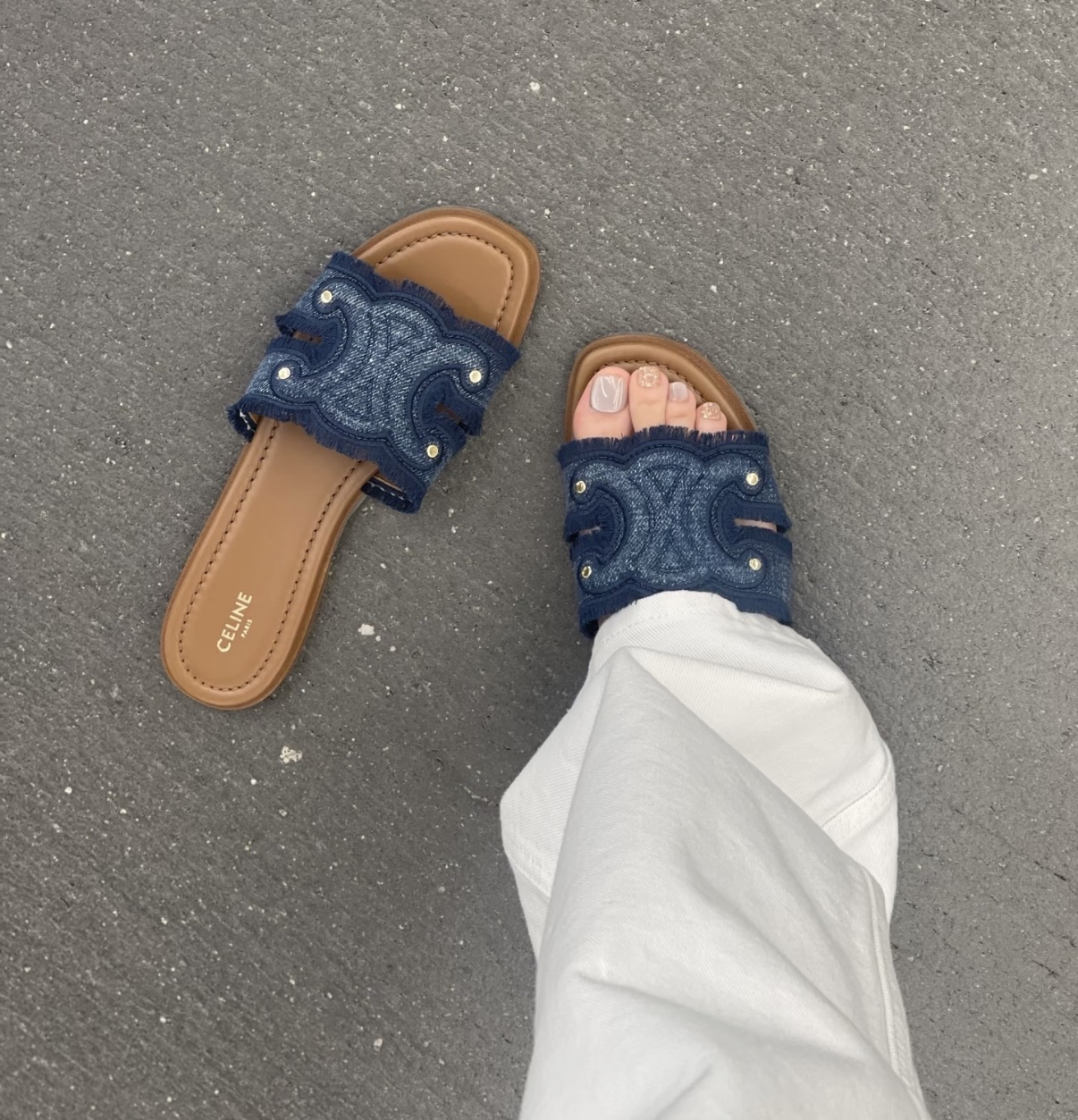 限時精選折扣✨訂貨📮夏天着岩晒 😍Celine 牛仔涼鞋  Size 36/37/38/39
