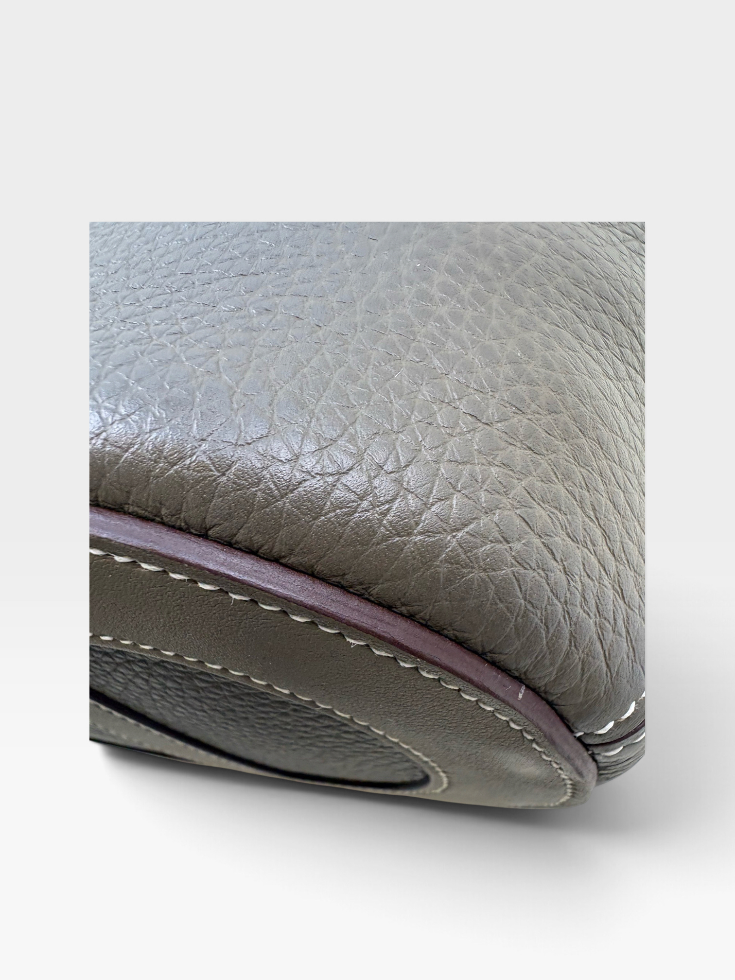 Pre-Owned HERMÉS In The Loop Stamp W / Product Code: K093005