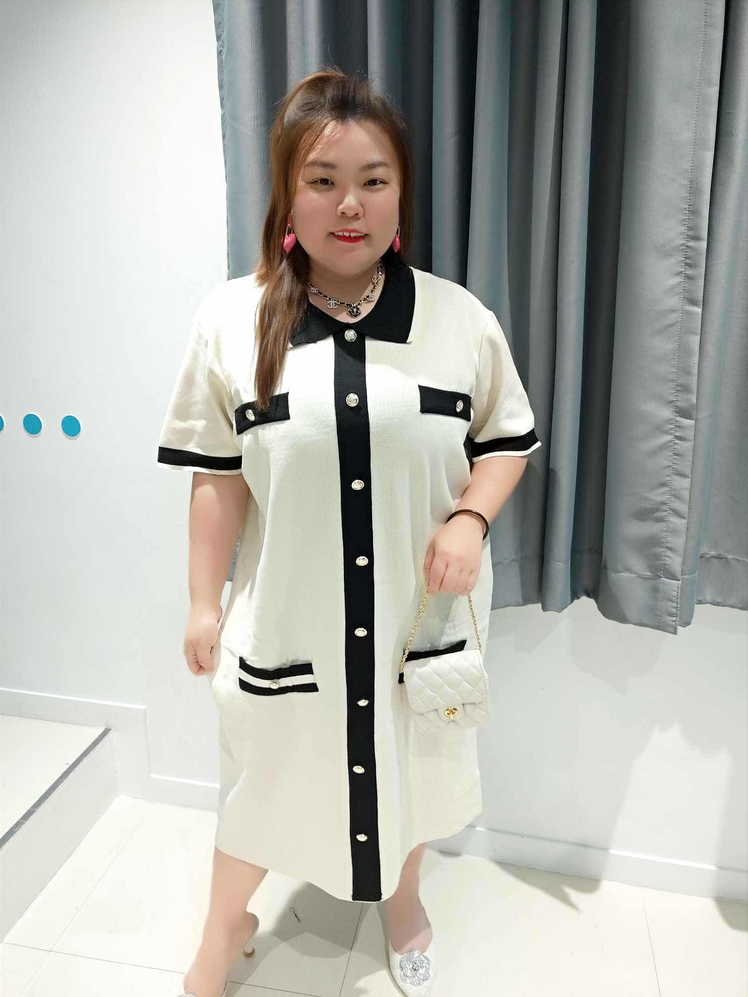 DSF03 有领排扣针织连衣裙