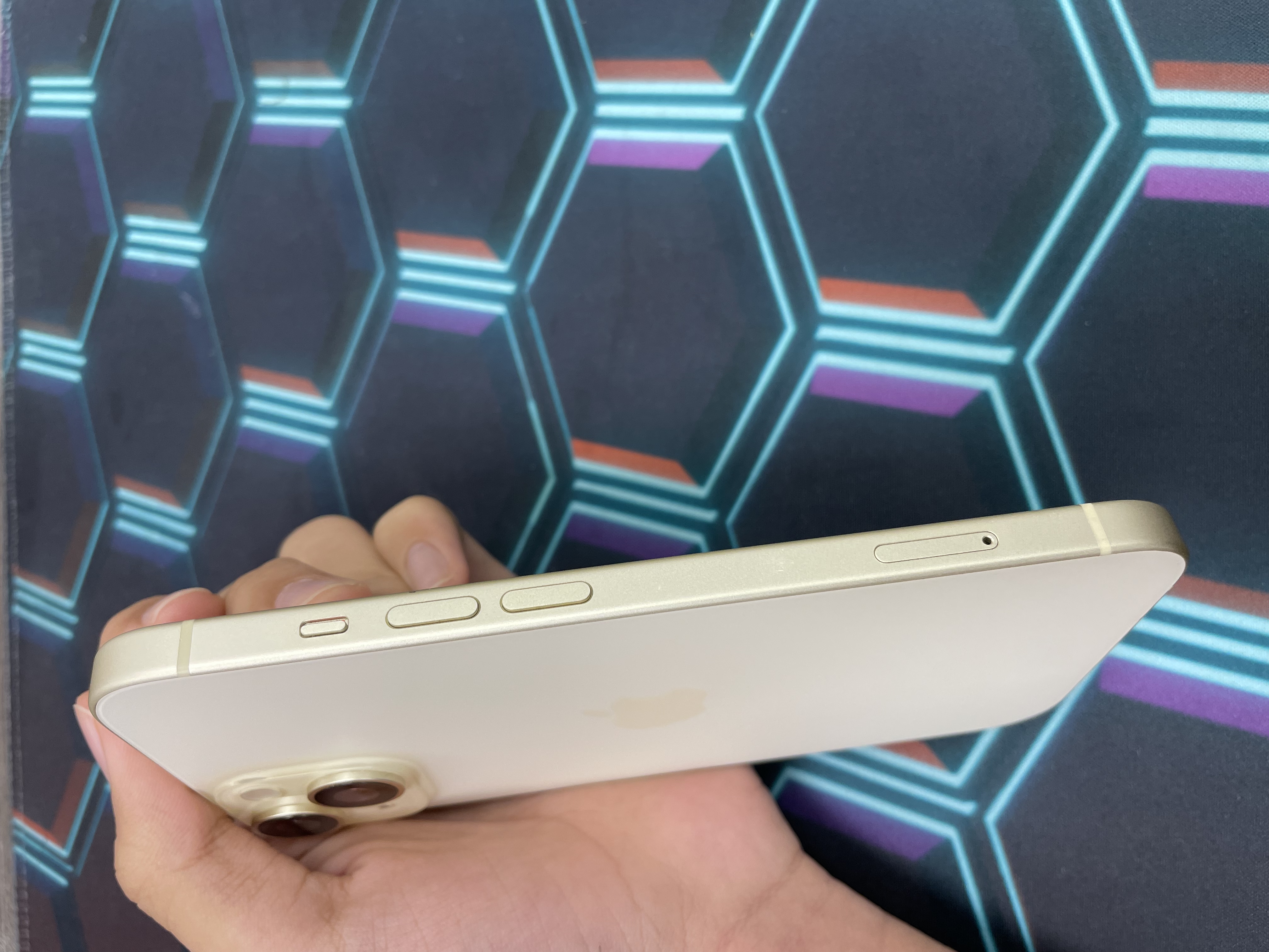 *7098 15 512GB 勁靚機 電100  黃色 Yellow