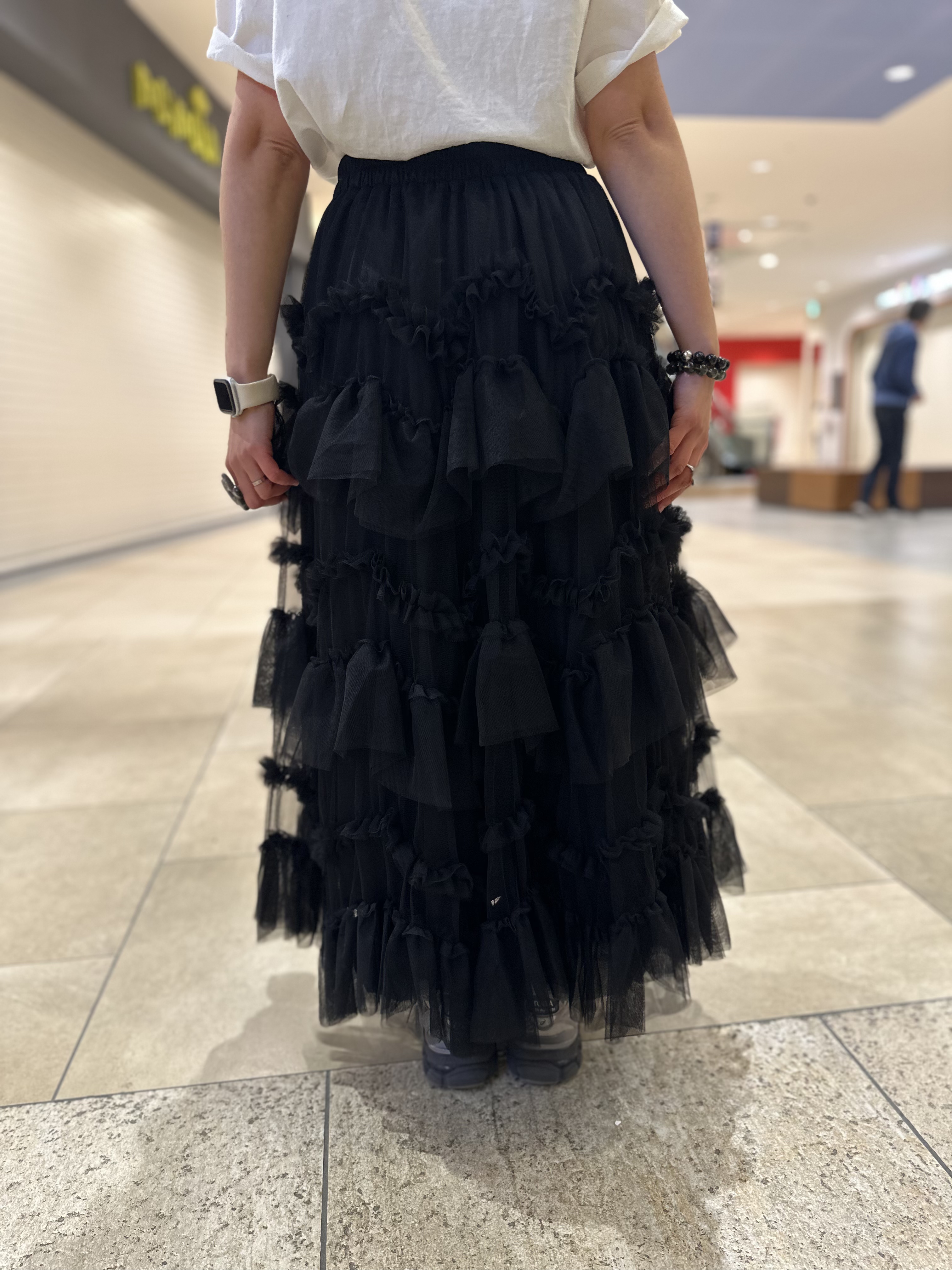 黑色Ruffle裙