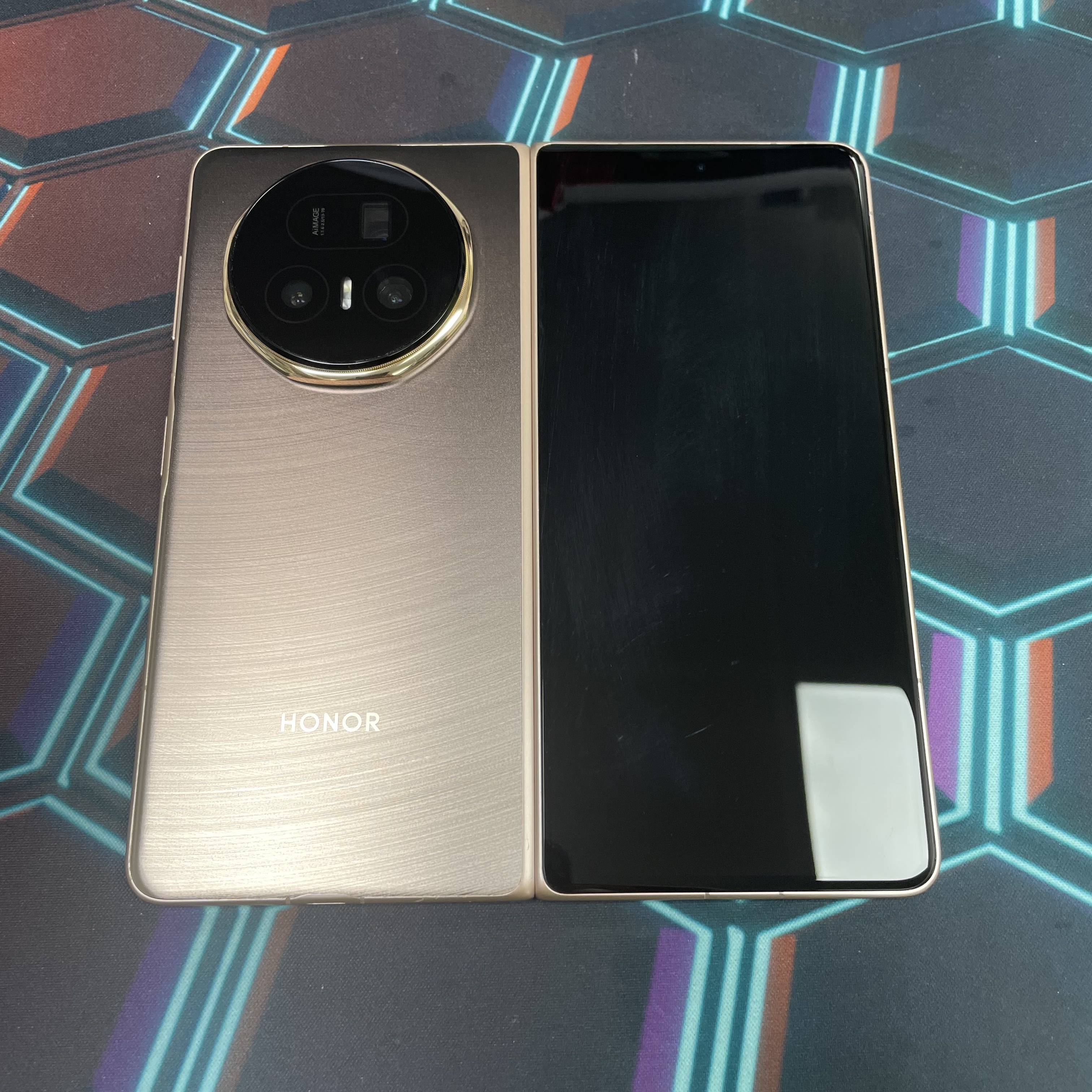 *8289 Honor Magic V5 勁靚機 16+512GB 金色 gold