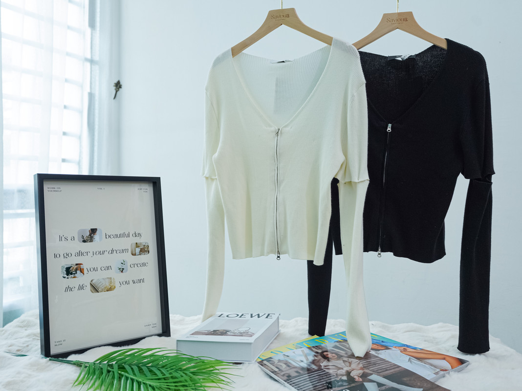 Detachable Sleeve Knit Top with Zipper Detail ‖ 可拆卸袖拉链针织上衣 KR016258014