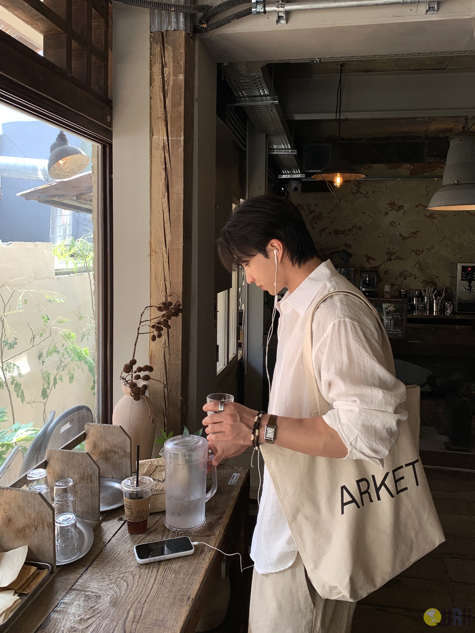 【100%保證韓國直送】Summer Wrinkle Texture輕薄透氣落肩寬鬆長袖Rayon襯衫 👔 [6 color] RL115134