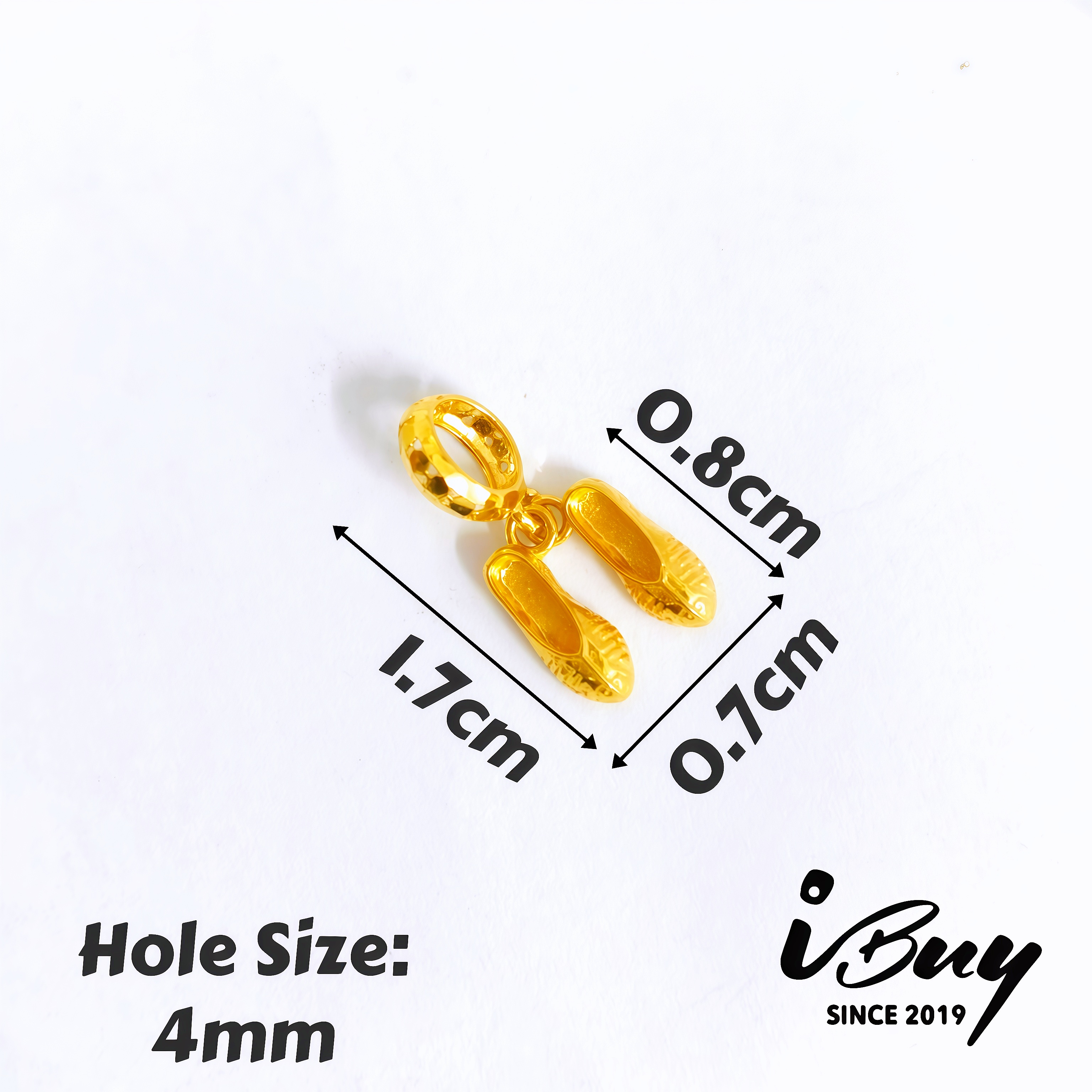 916 GOLD EMBROIDERY SHOES CHARM 916 金 绣花鞋串咀