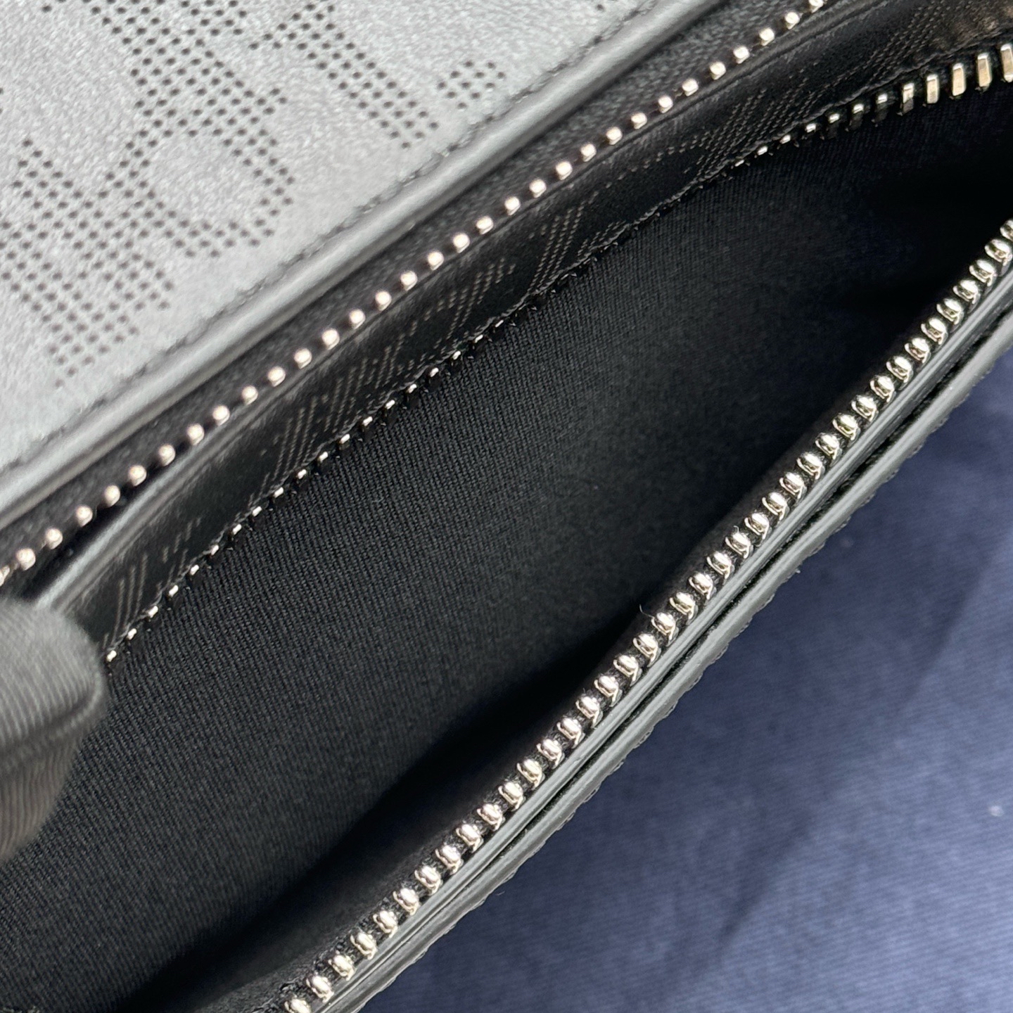 Brand Now DIOR Safari Messenger Bag / Product Code: 26051705