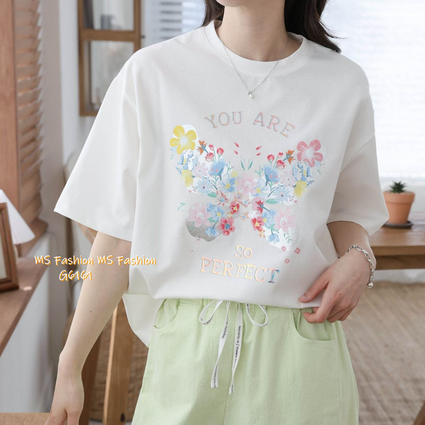 G6161 韓國🇰🇷蝴蝶花圖案top