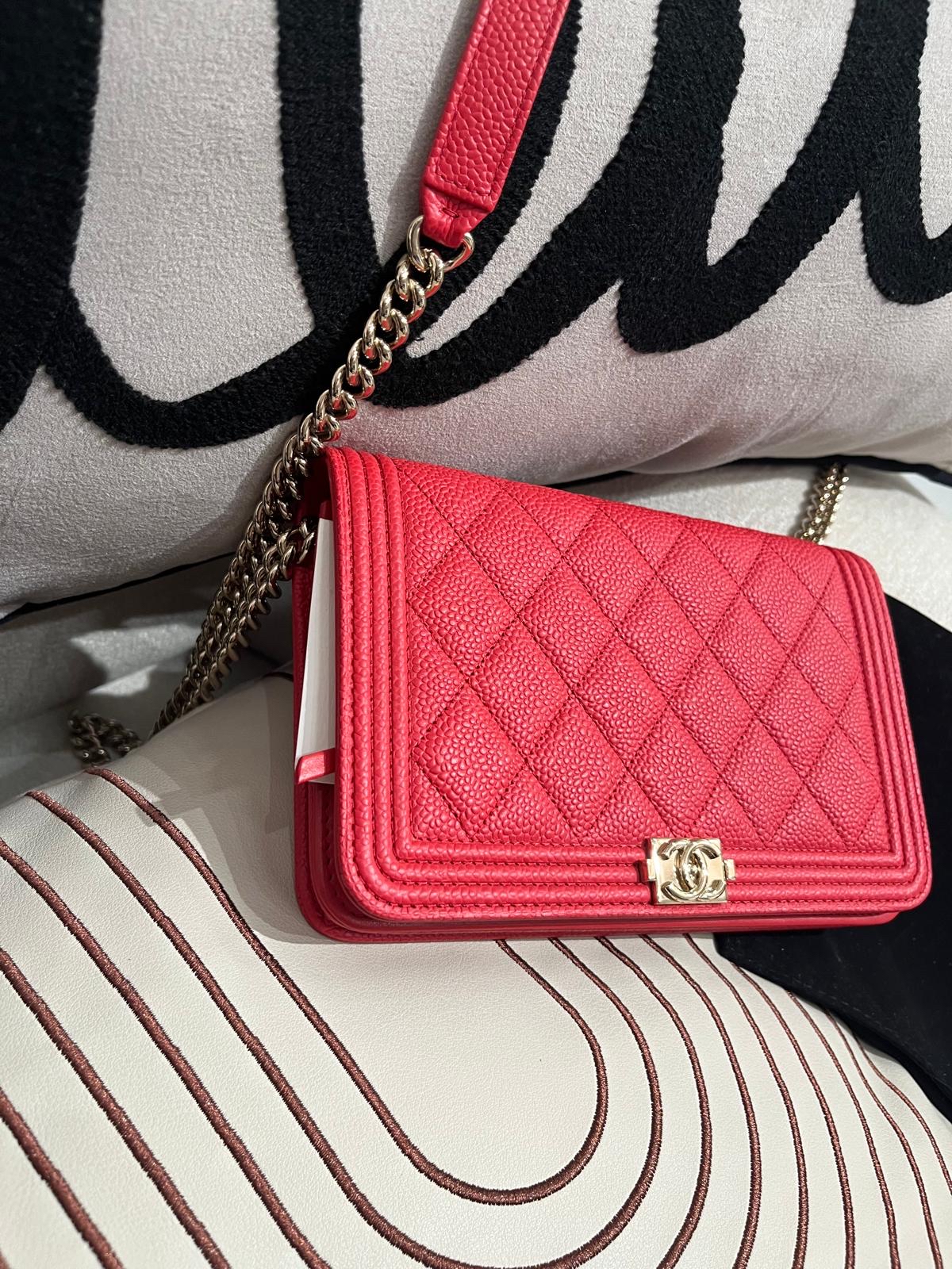 未使用品 Chanel wallet on chain 荔枝牛皮金鏈 100%Authentic ,unused ✅ 28貼 ✅dust bag✅box