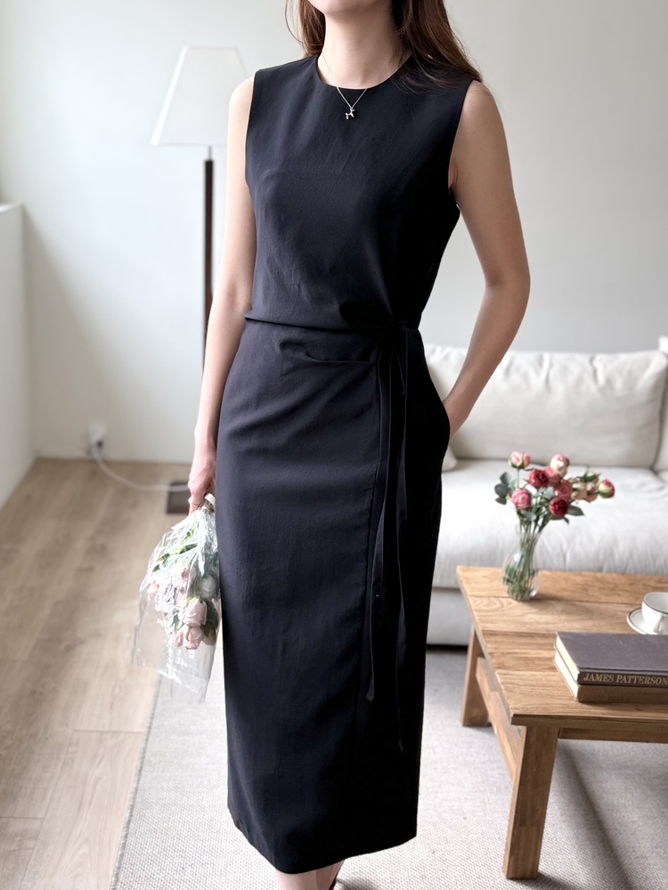 Gathered Waist Tie Dress (Black)