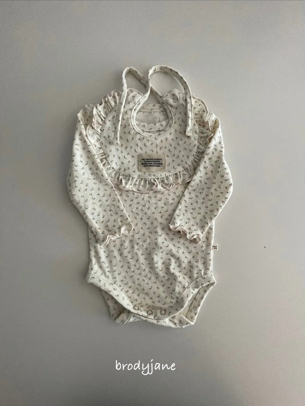 🇰🇷brodyjane bib