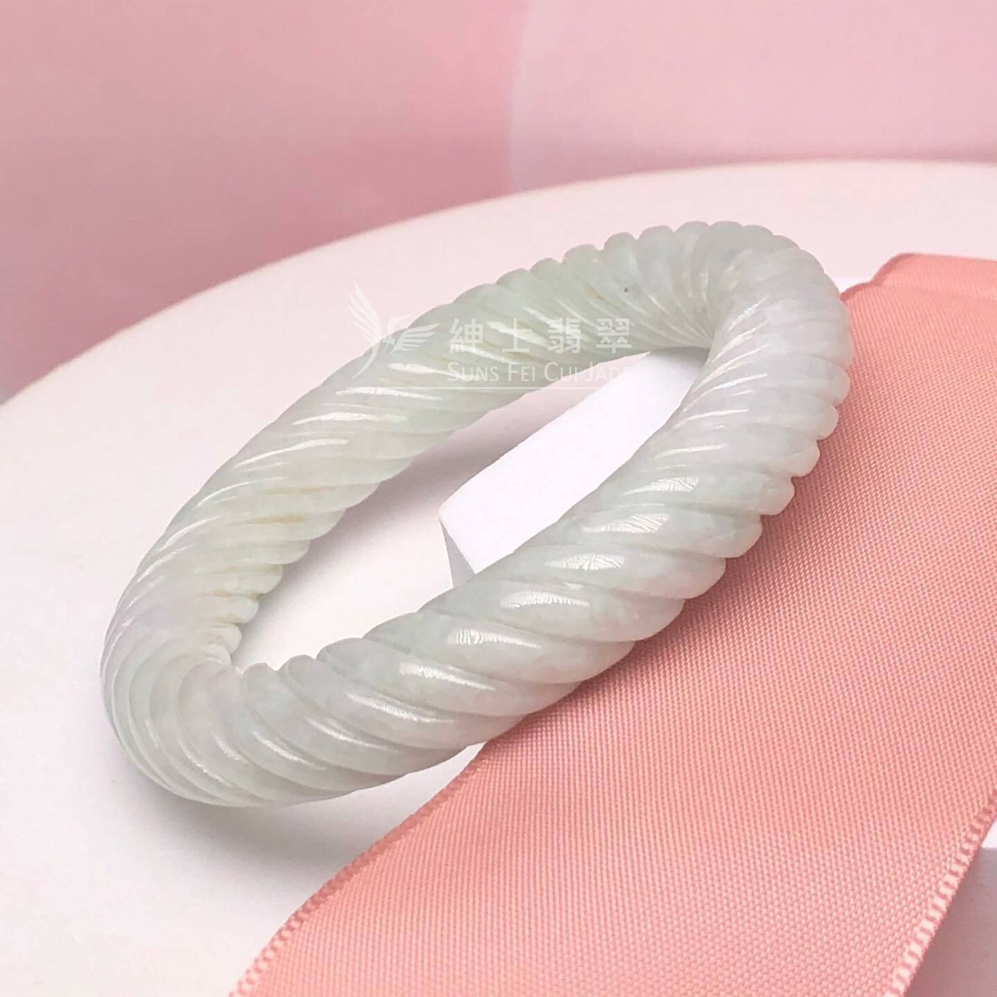 會卡淡綠扭紋鐲 48.5mm