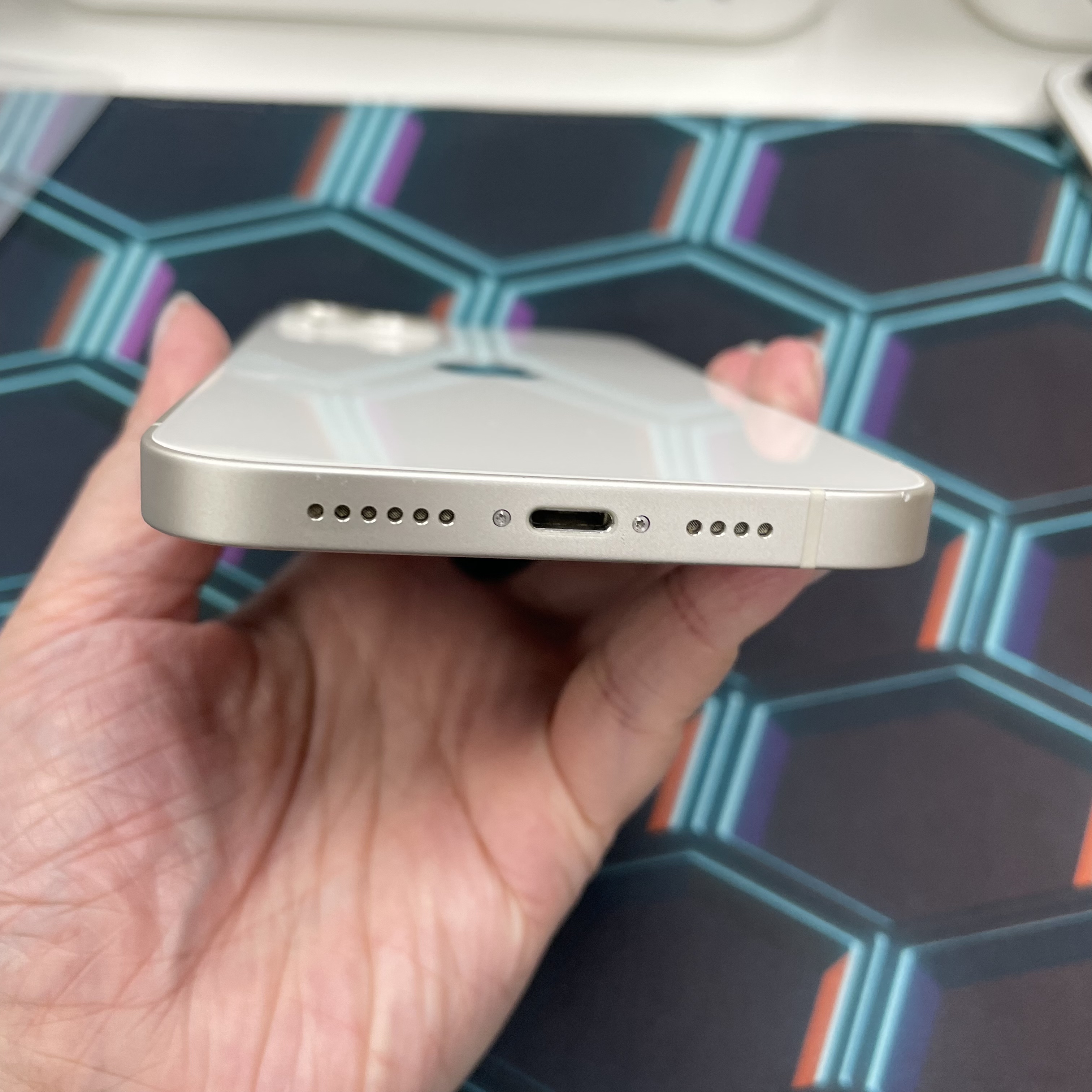*6513 14 Plus 勁靚機 256GB 電73 白色 white