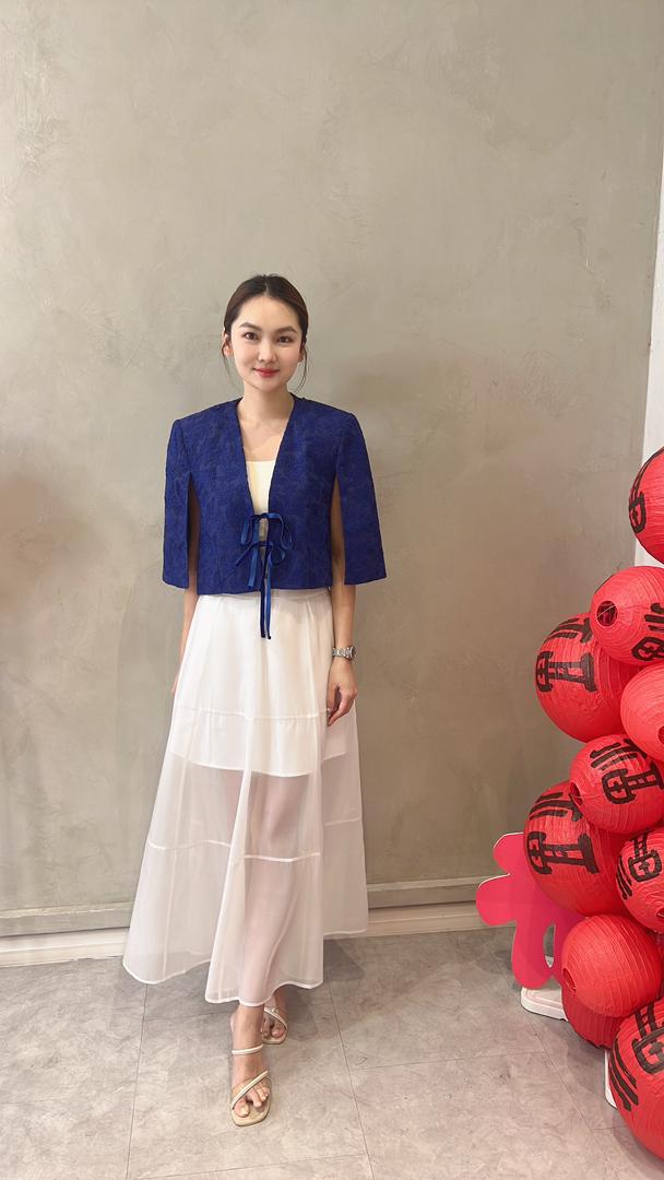 CB2689 FRONT TIE SHEER LACE CAPELET