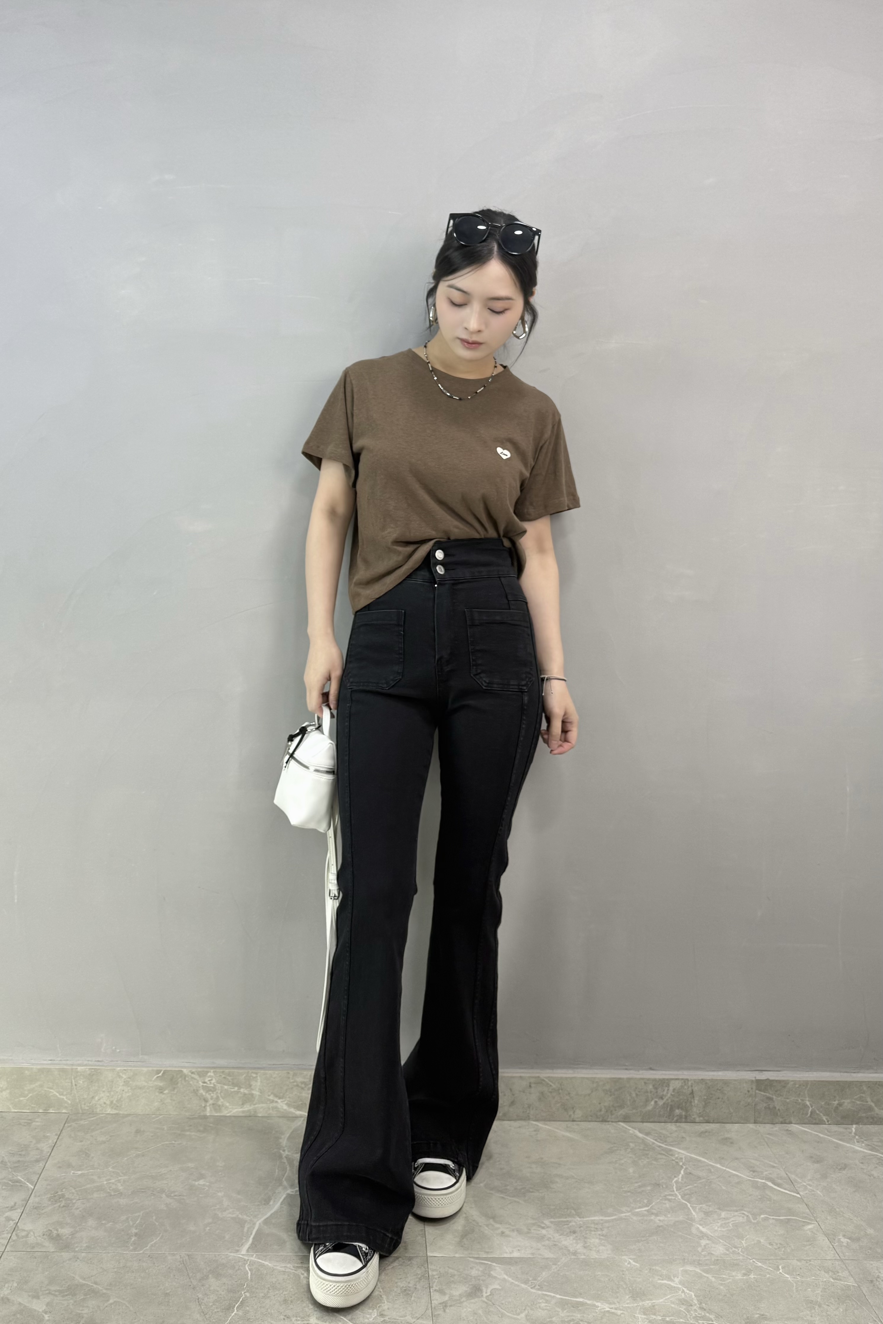 X66 刺繡心心短tee