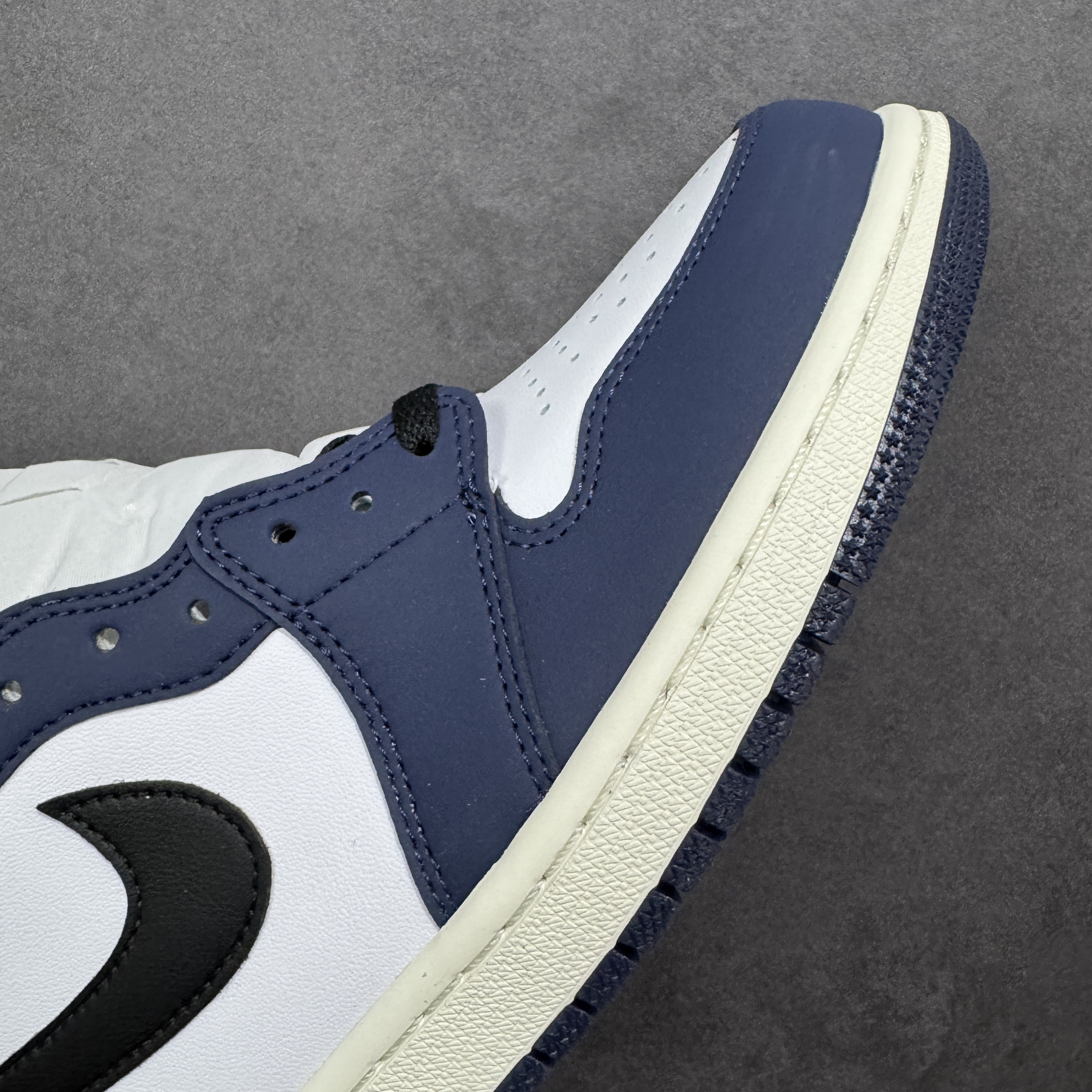 Nike Air Jordan 1 Retro High OG DZ5485-401